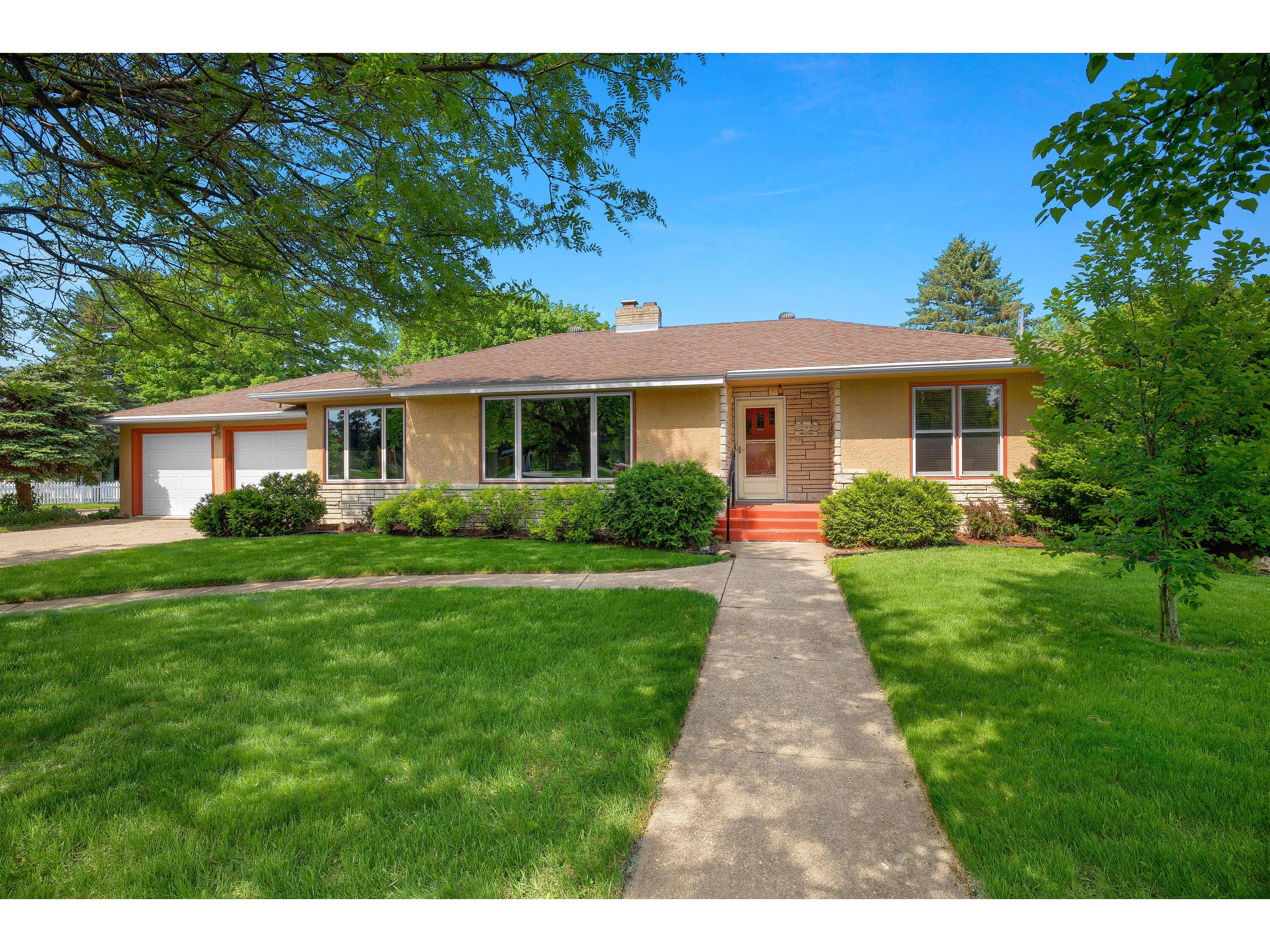 2201 Coulee La Crosse WI 54601 1908772 image1