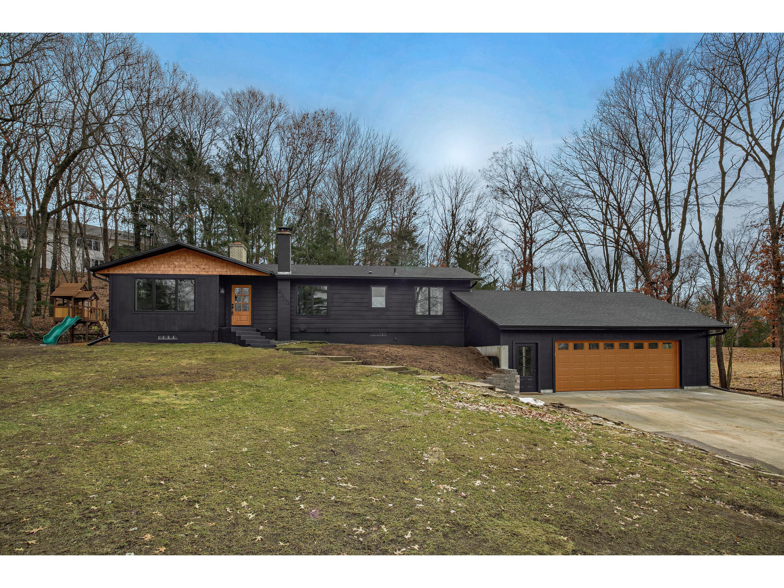 2203 Hillside Altoona WI 54720 1864179 image1