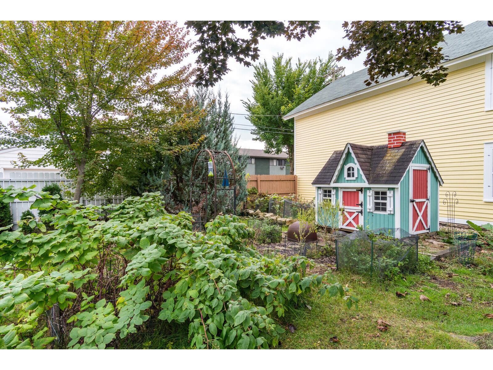 221 10th La Crosse WI 54601 1943068 image14