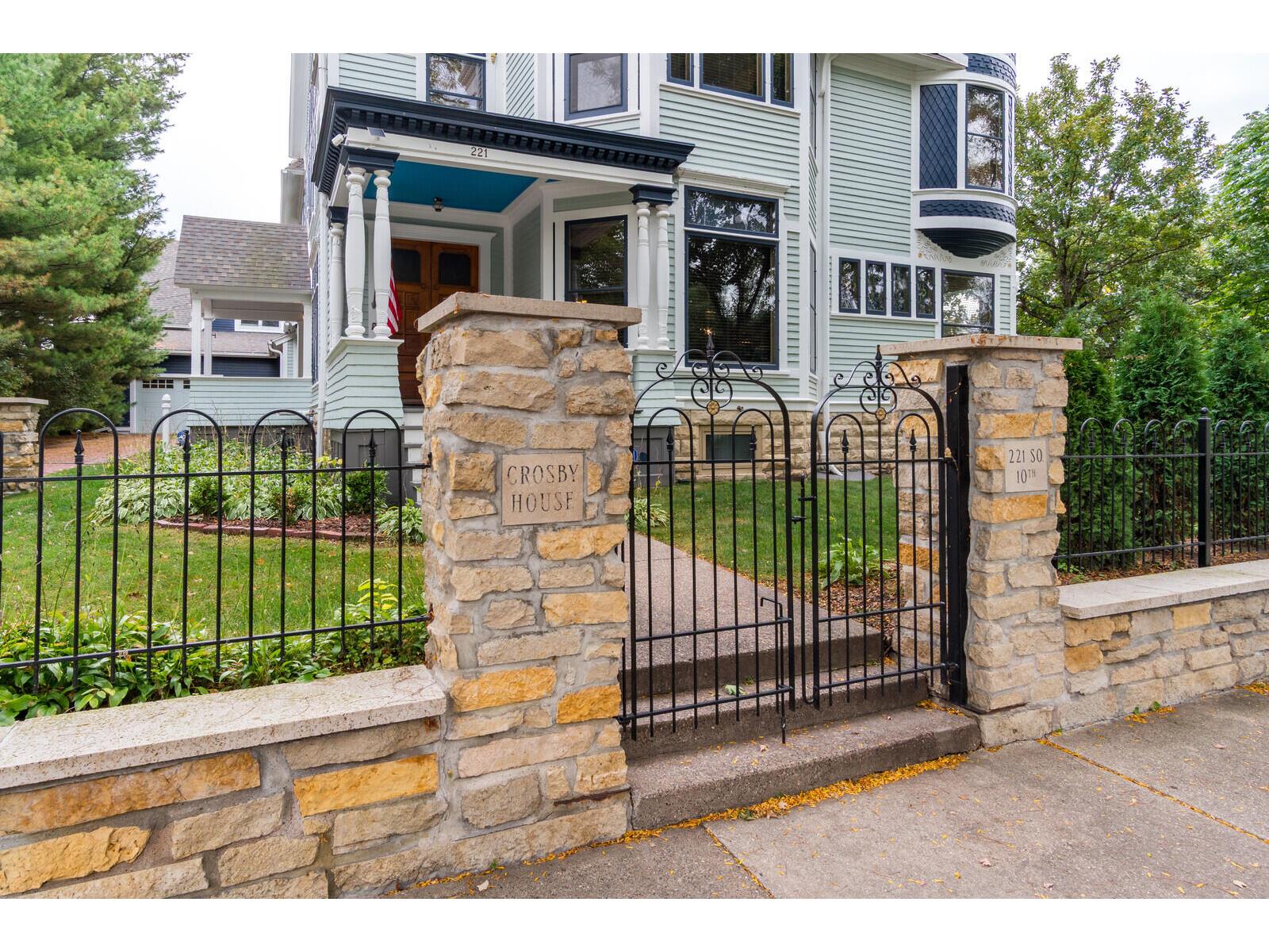 221 10th La Crosse WI 54601 1943068 image16