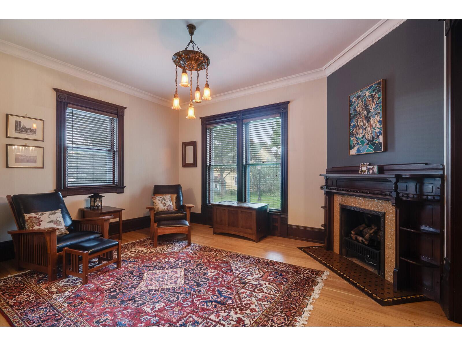 221 10th La Crosse WI 54601 1943068 image24