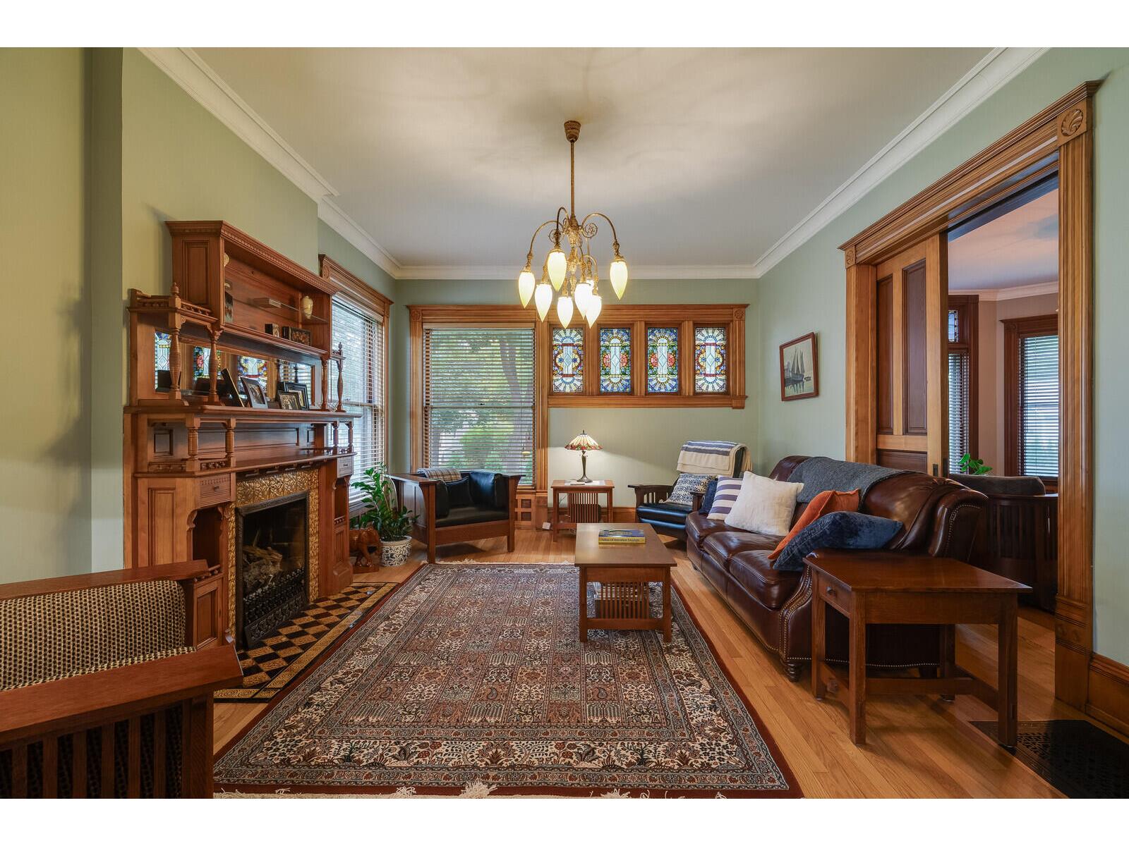 221 10th La Crosse WI 54601 1943068 image28