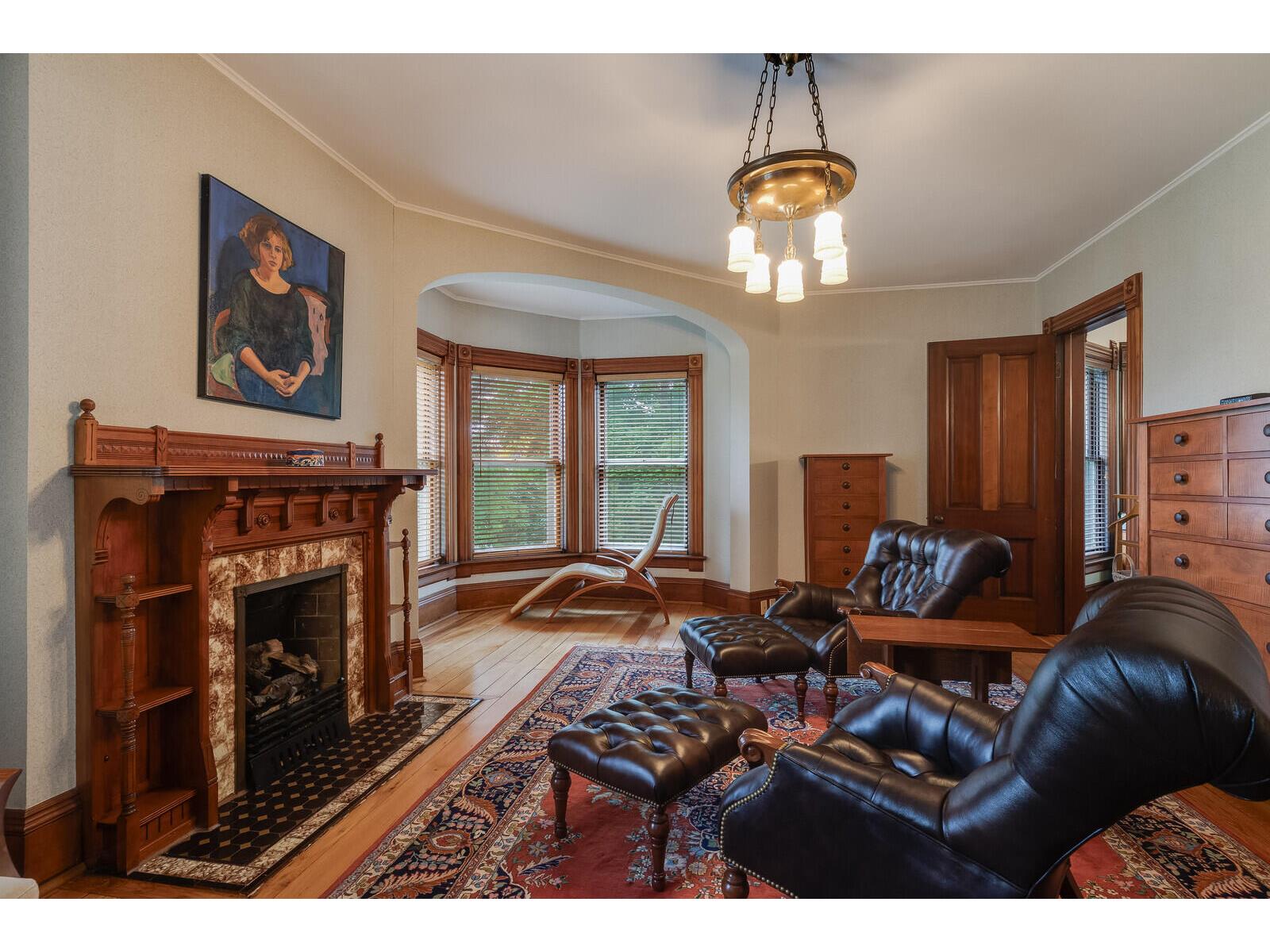 221 10th La Crosse WI 54601 1943068 image51