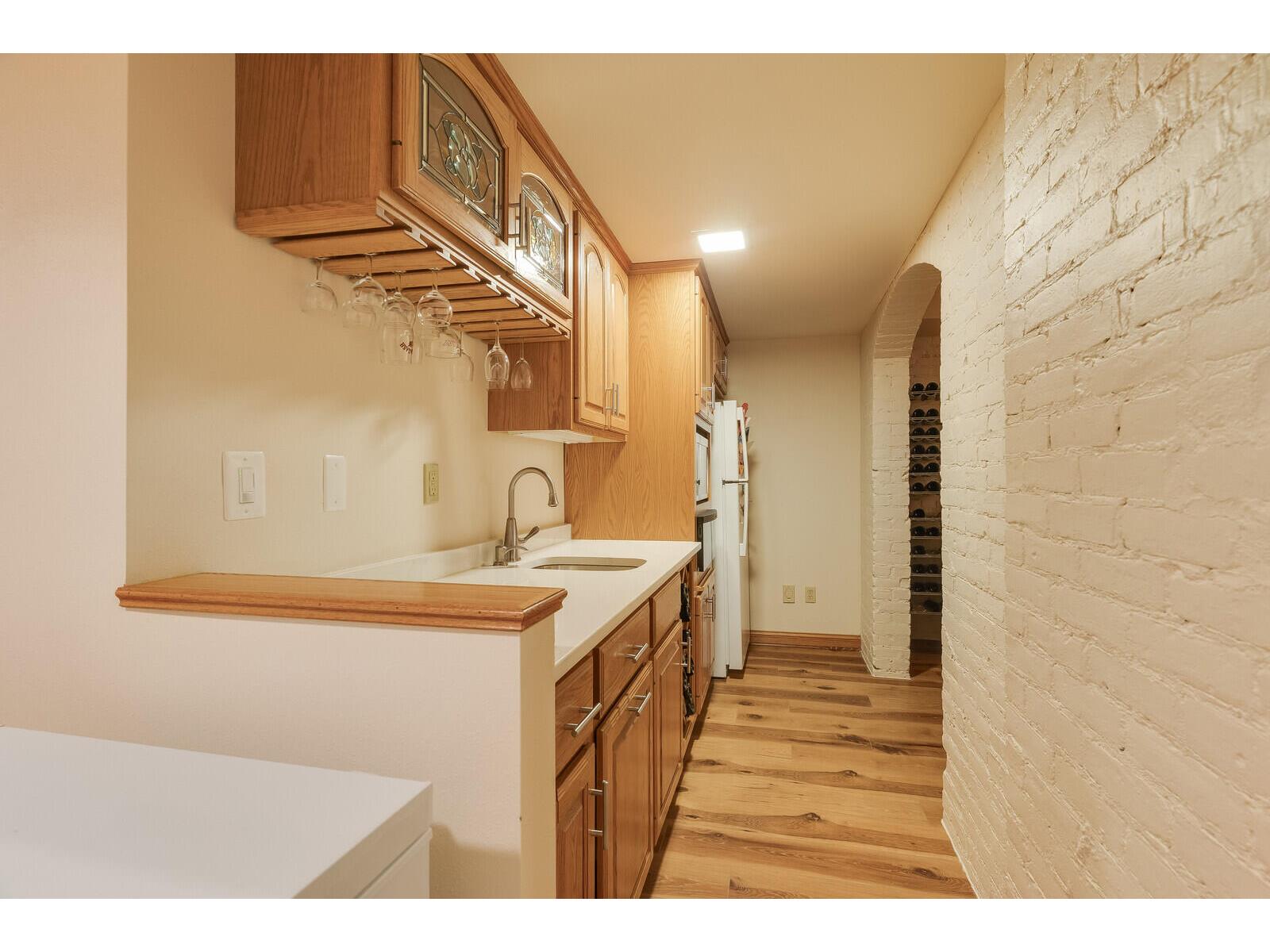 221 10th La Crosse WI 54601 1943068 image57