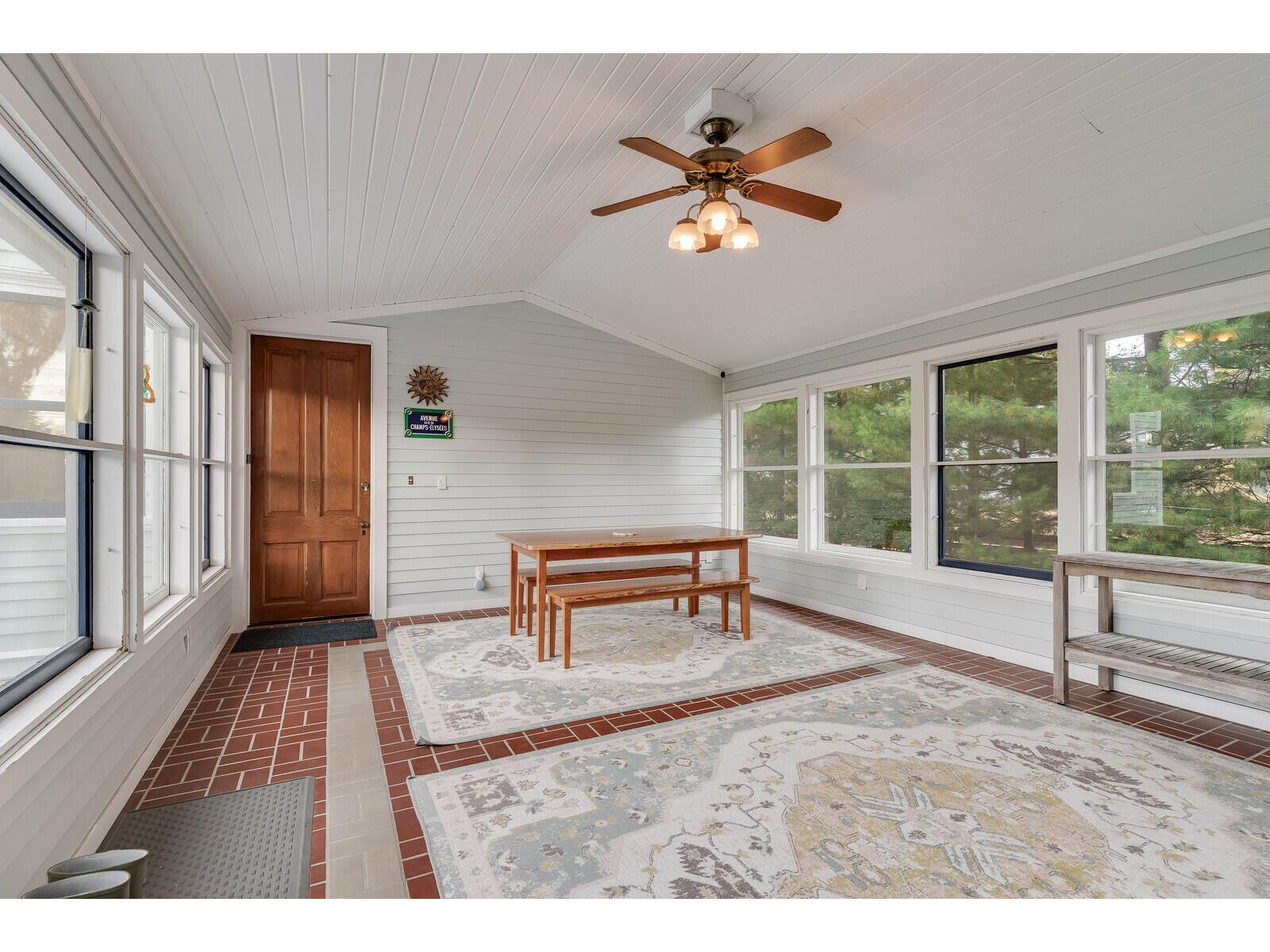 221 10th La Crosse WI 54601 1943068 image64