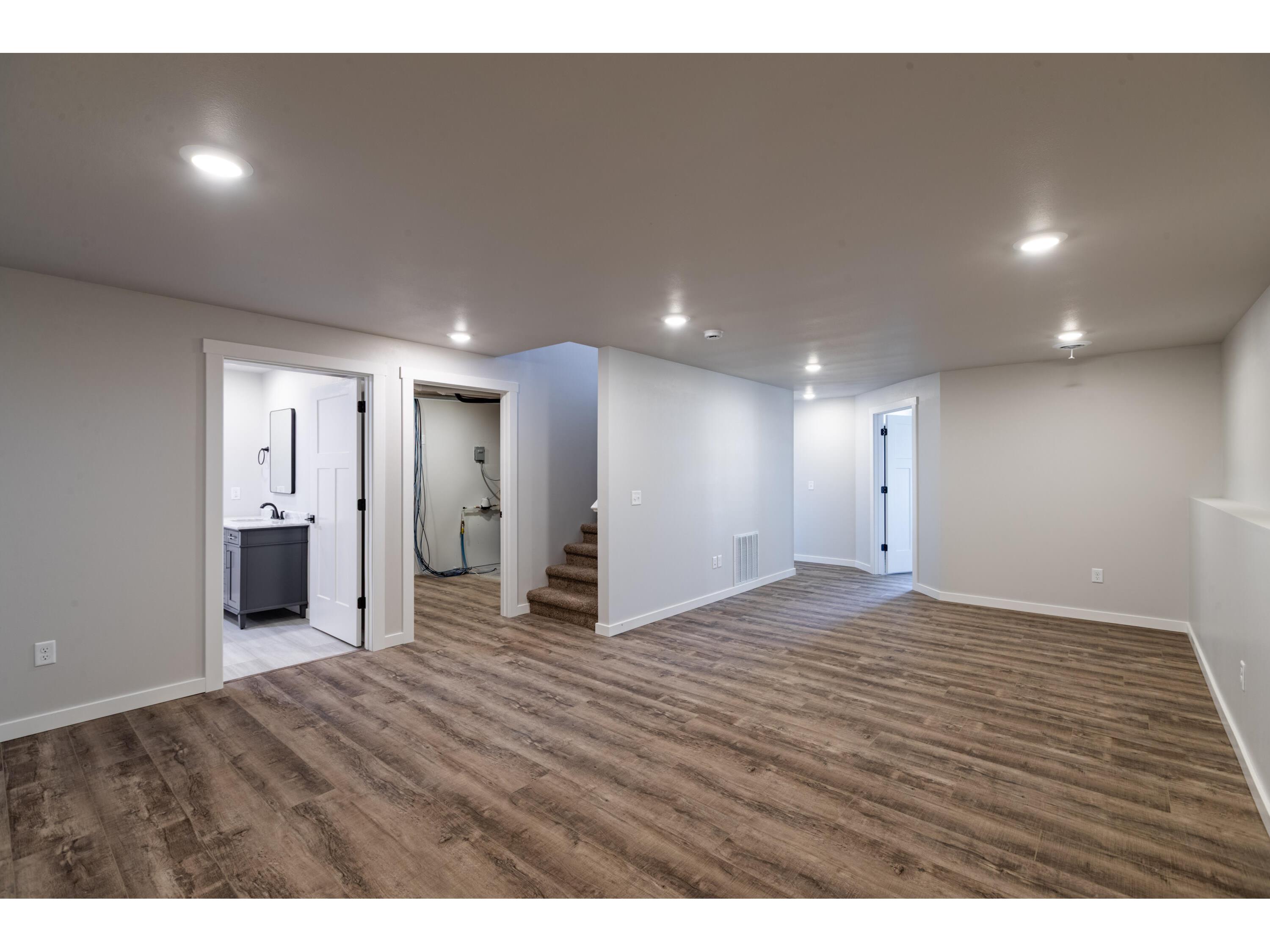 2210 Henry Johns #2212 Bangor WI 54614 1925556 image19