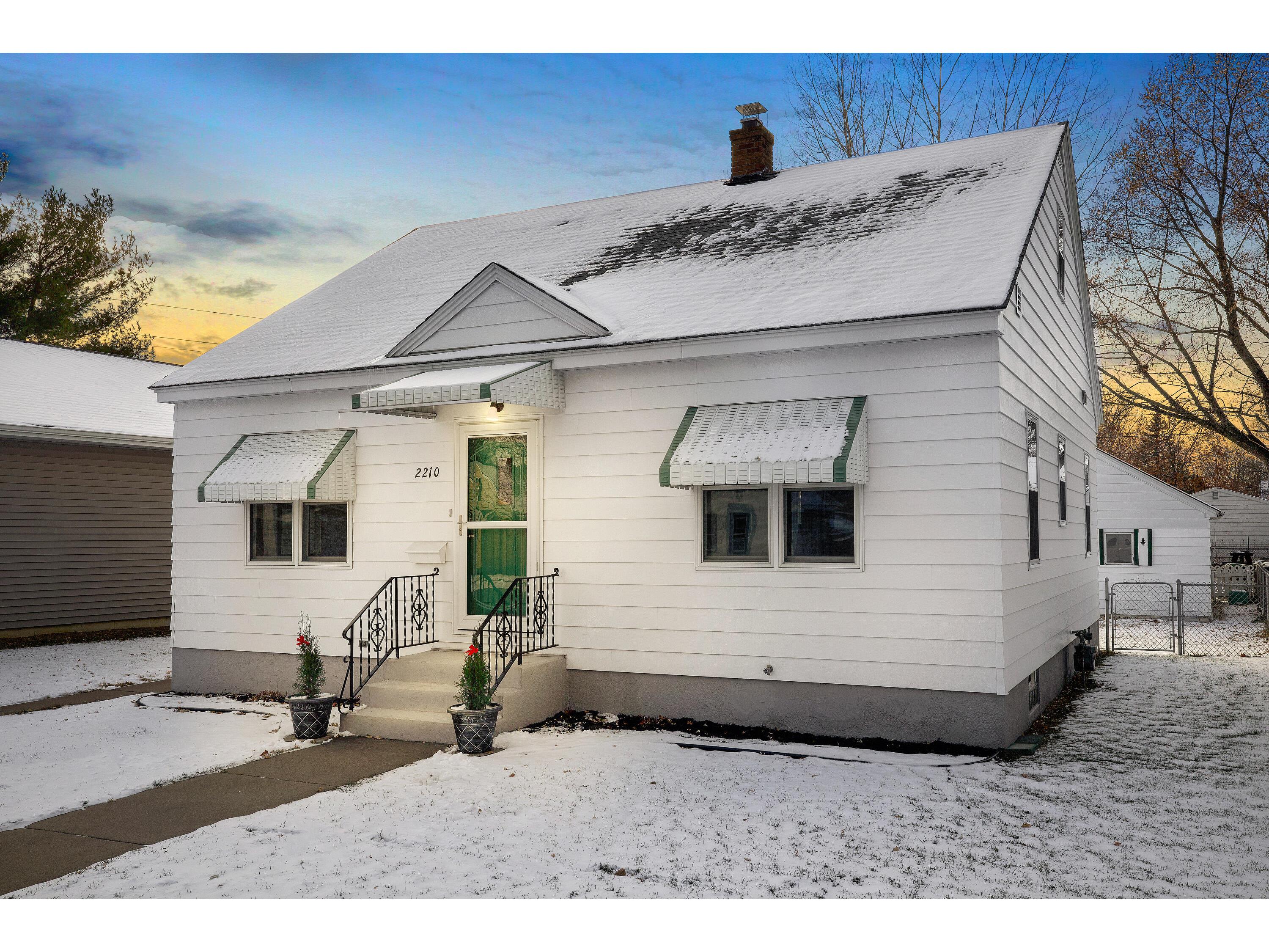 2210 15th La Crosse WI 54601 1858980 image1