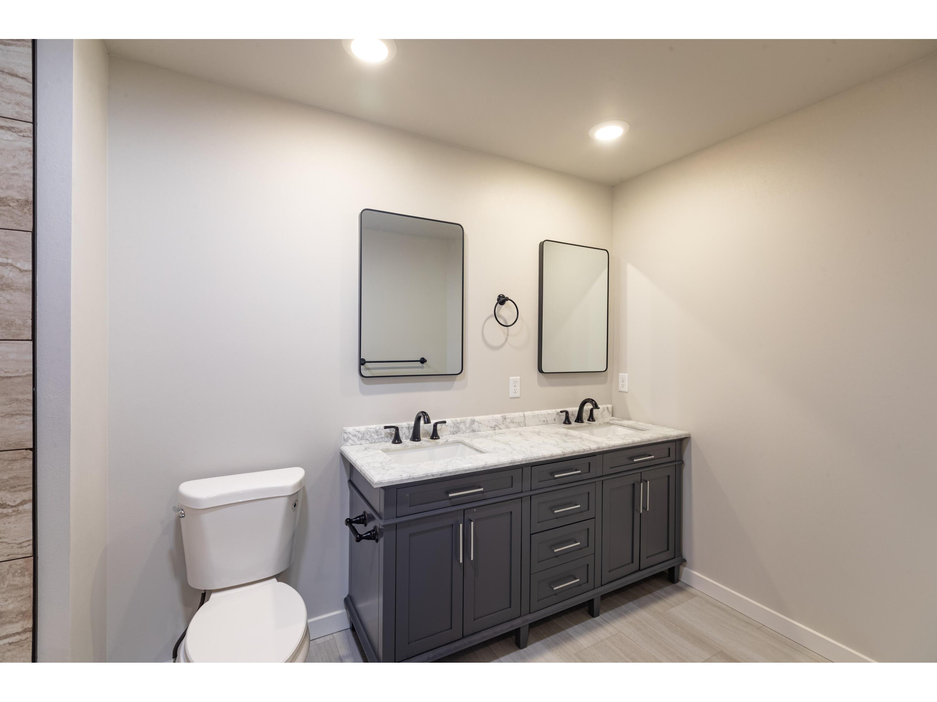 2212 Henry Johns Bangor WI 54614 1925529 image15