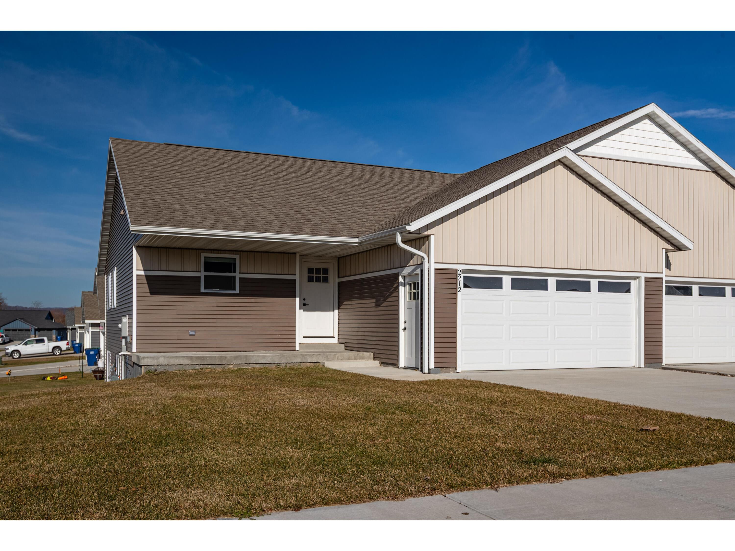 2212 Henry Johns Bangor WI 54614 1925529 image28