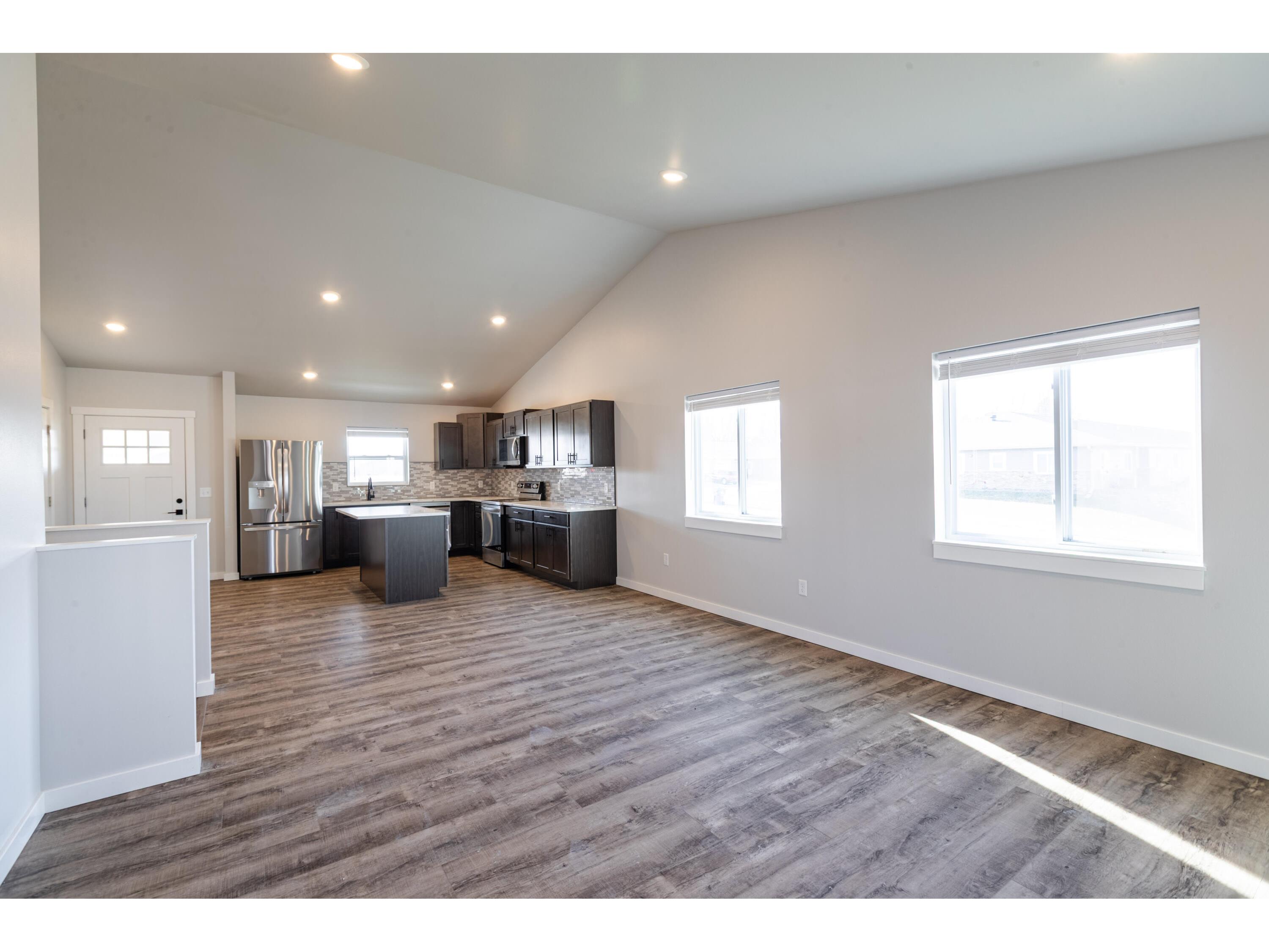 2212 Henry Johns Bangor WI 54614 1925529 image8