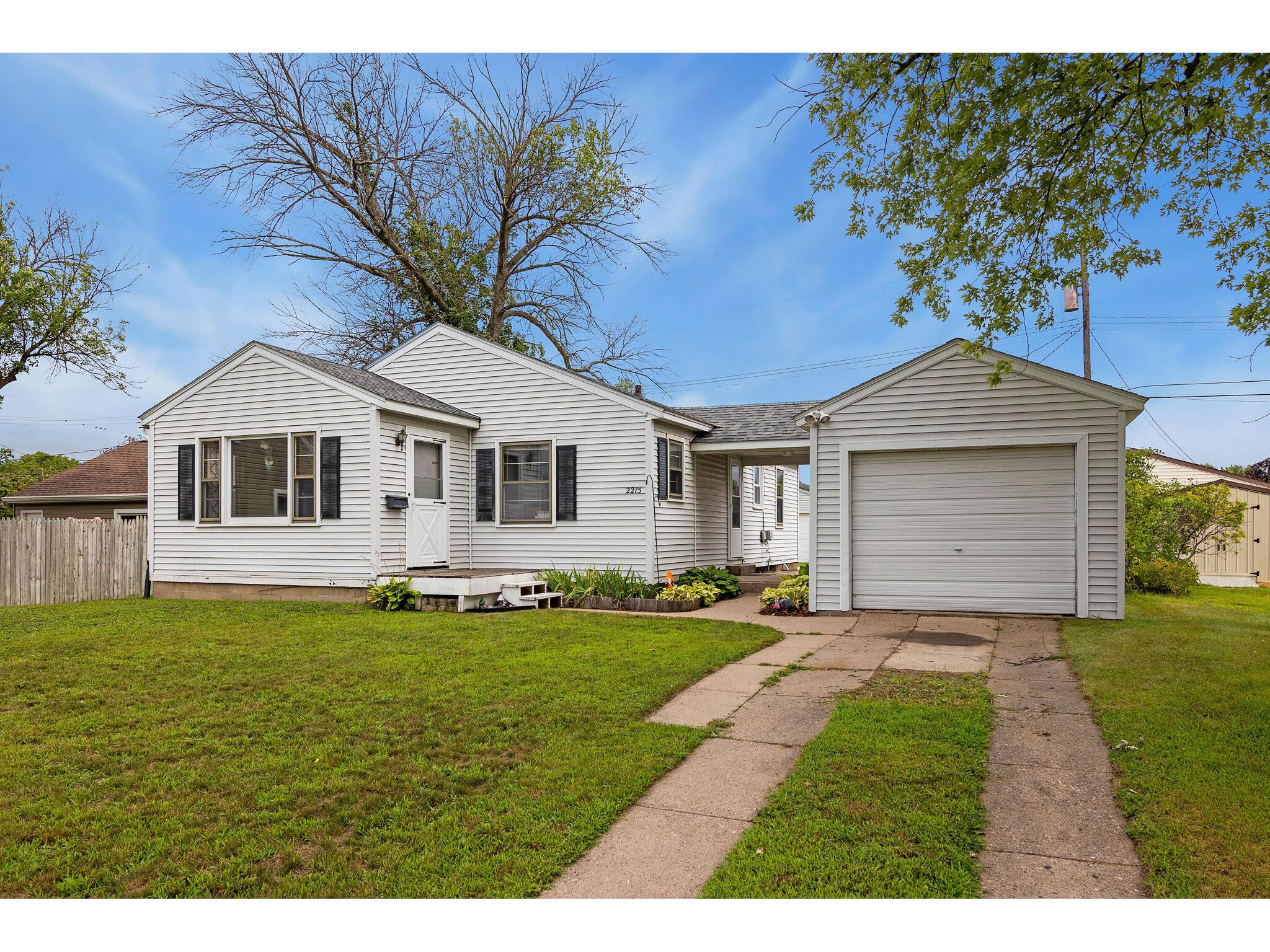 2215 Green Bay La Crosse WI 54601 1846463 image1