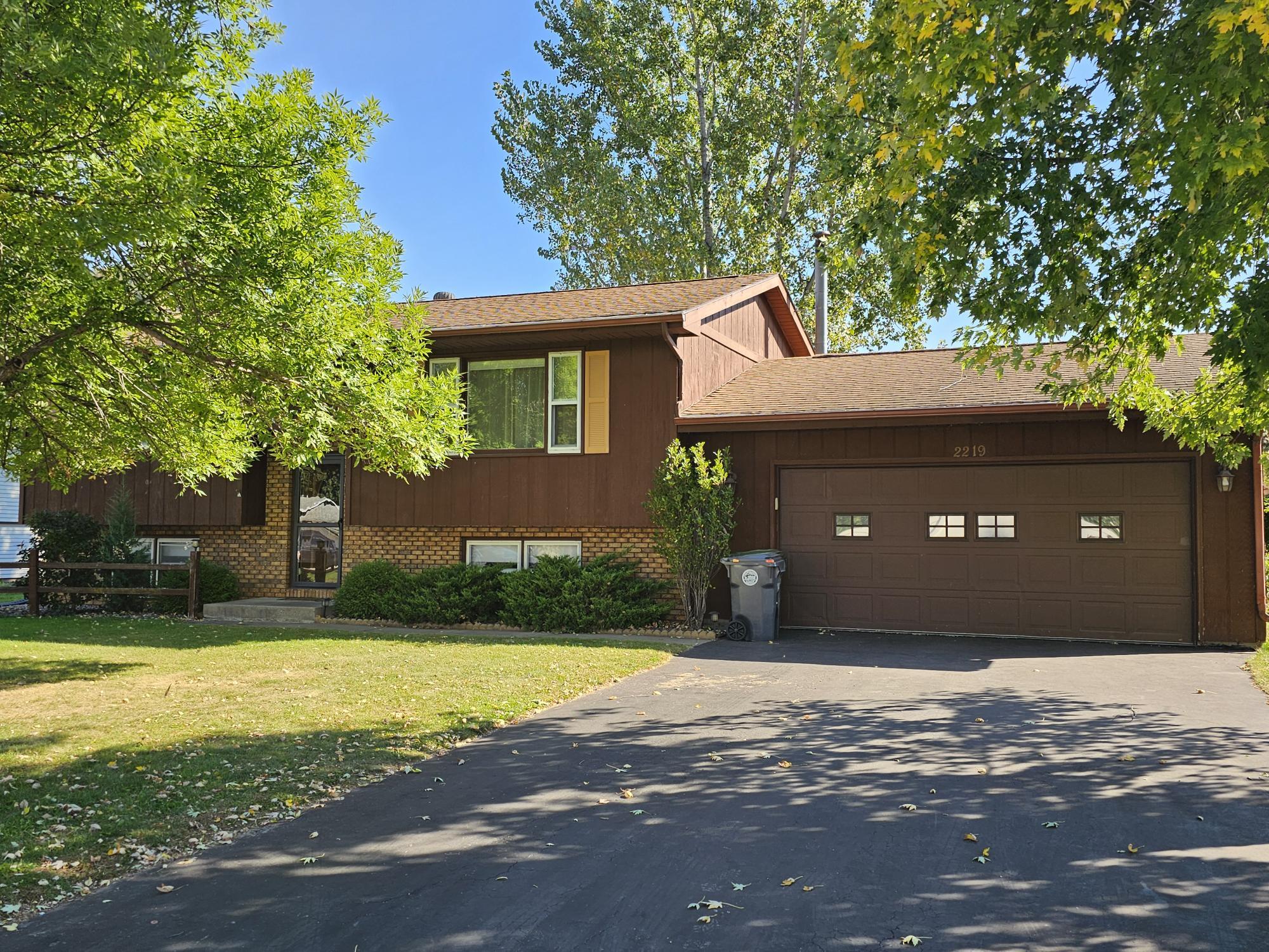 2219 31st La Crosse WI 54601 1895519 image1