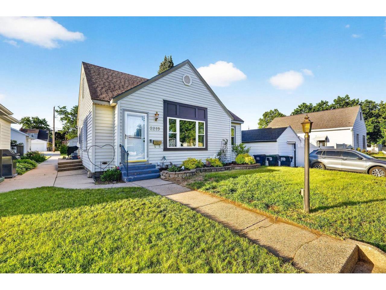 2219 Jackson La Crosse WI 54601 1969632 image1