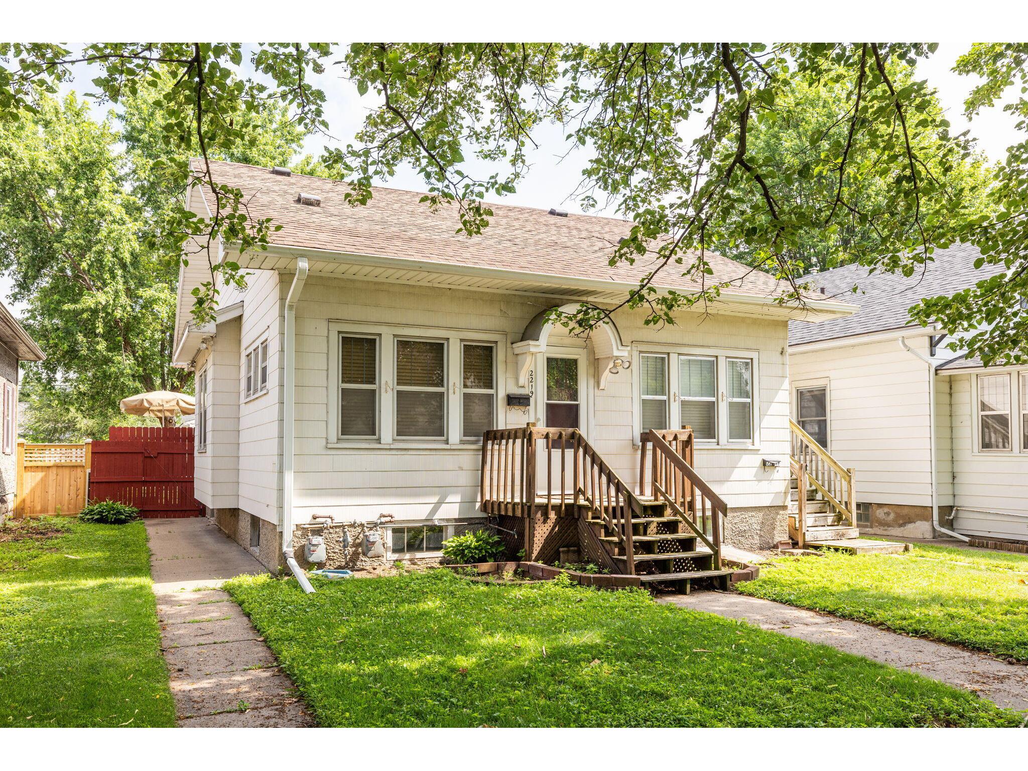 2219 Market La Crosse WI 54601 1925724 image1