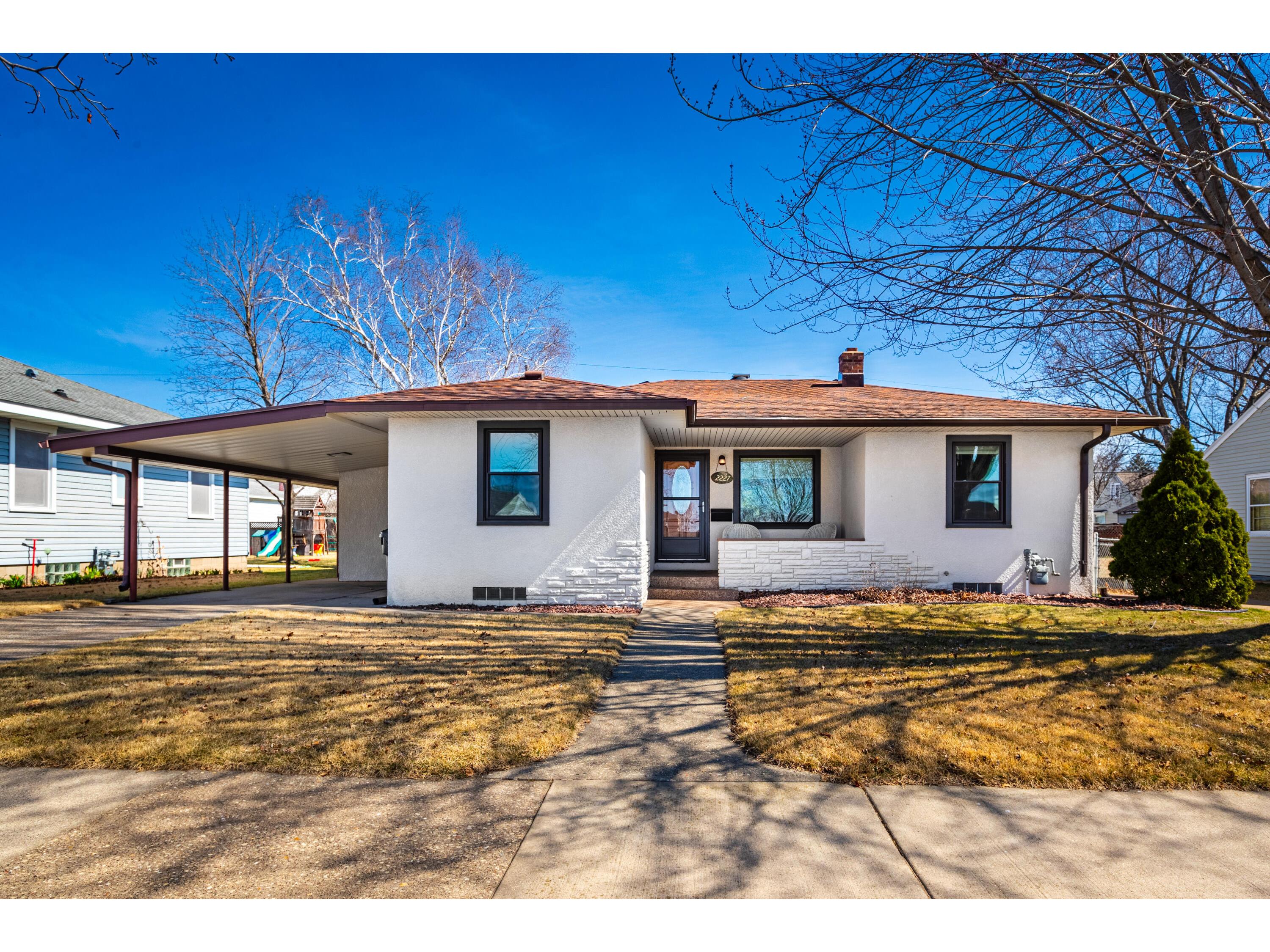 2227 23rd La Crosse WI 54601 1868625 image1