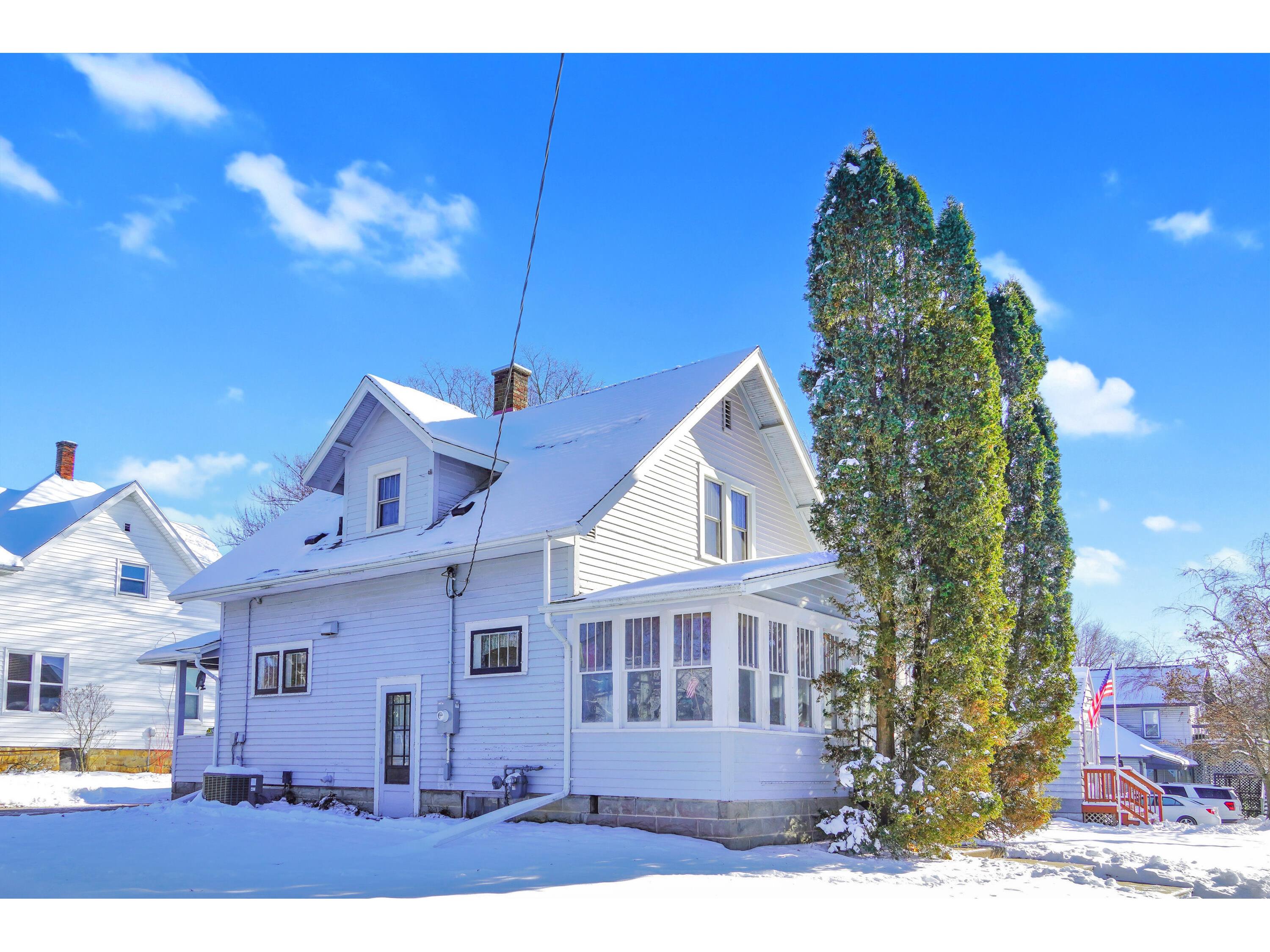 223 N Washington Viroqua WI 54665 1944637 image2