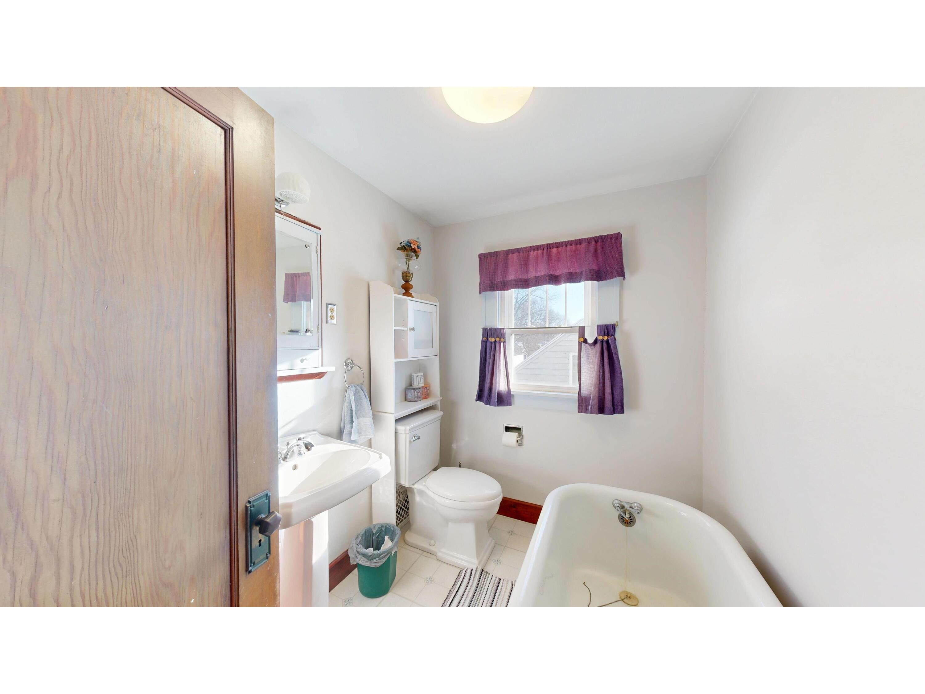 223 N Washington Viroqua WI 54665 1944637 image32