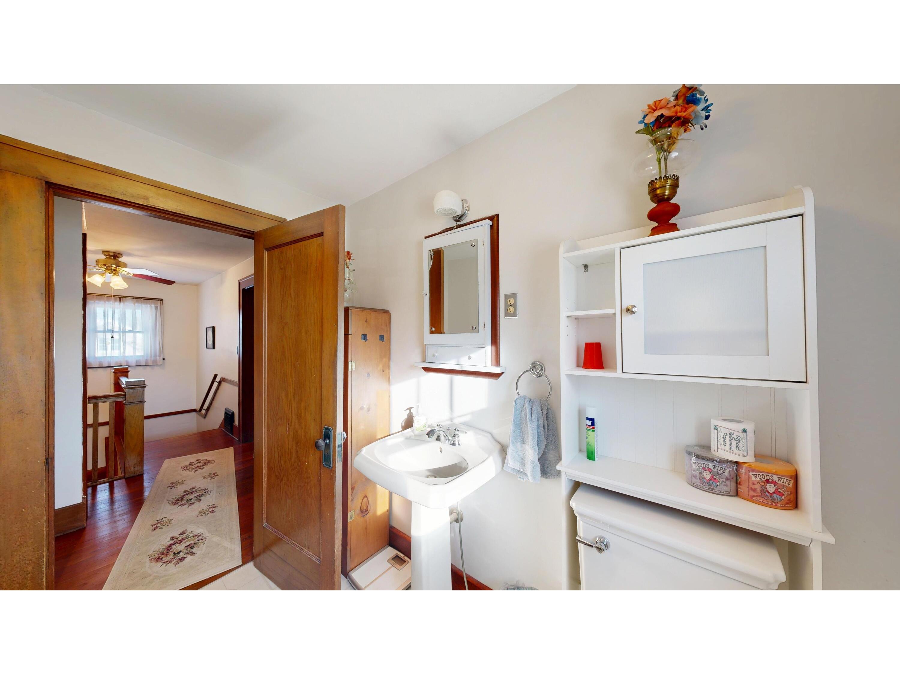 223 N Washington Viroqua WI 54665 1944637 image34