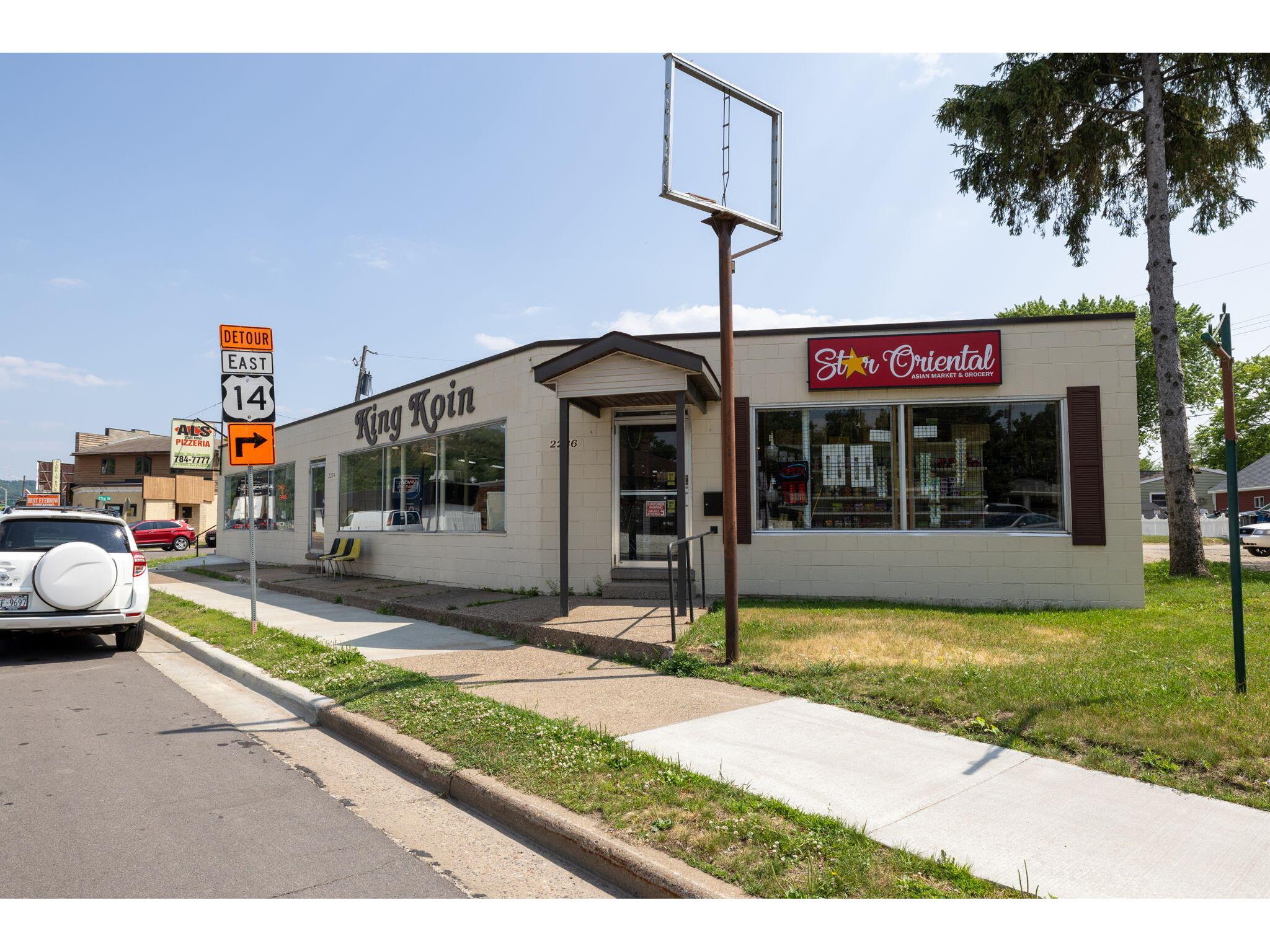 2238 State #2236 2242 La Crosse WI 54601 1843434 image1