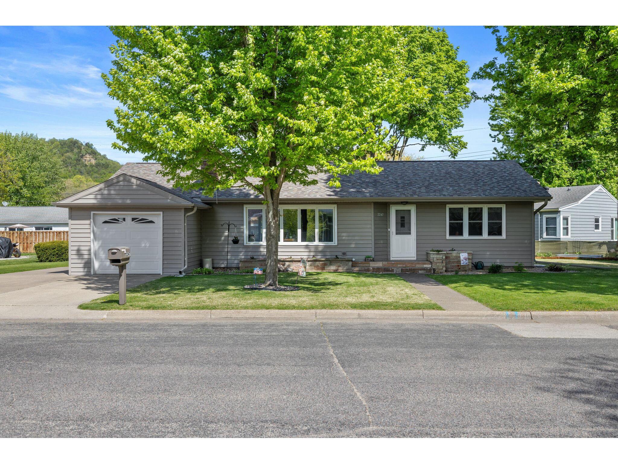 2247 Sisson La Crosse WI 54601 1962444 image1