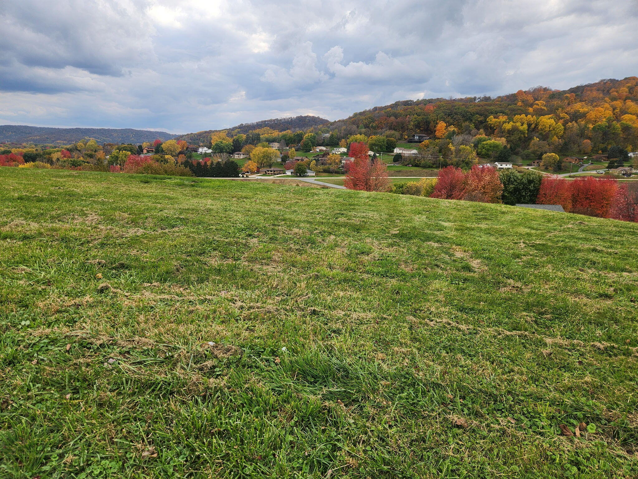 225 Red Apple La Crescent MN 55943 1941286 image1