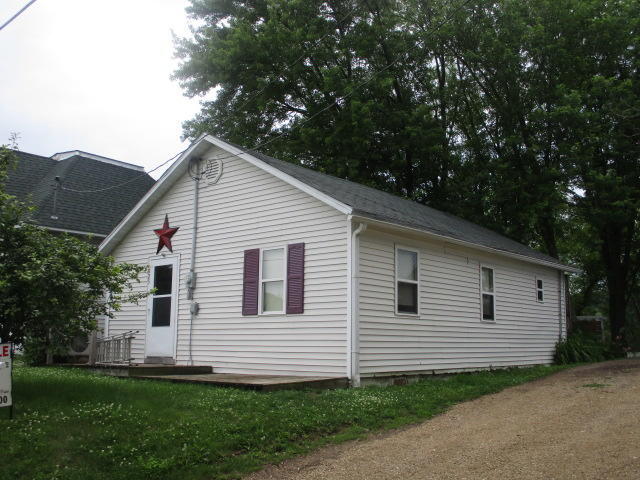 225 S State La Farge WI 54639 1866445 image1