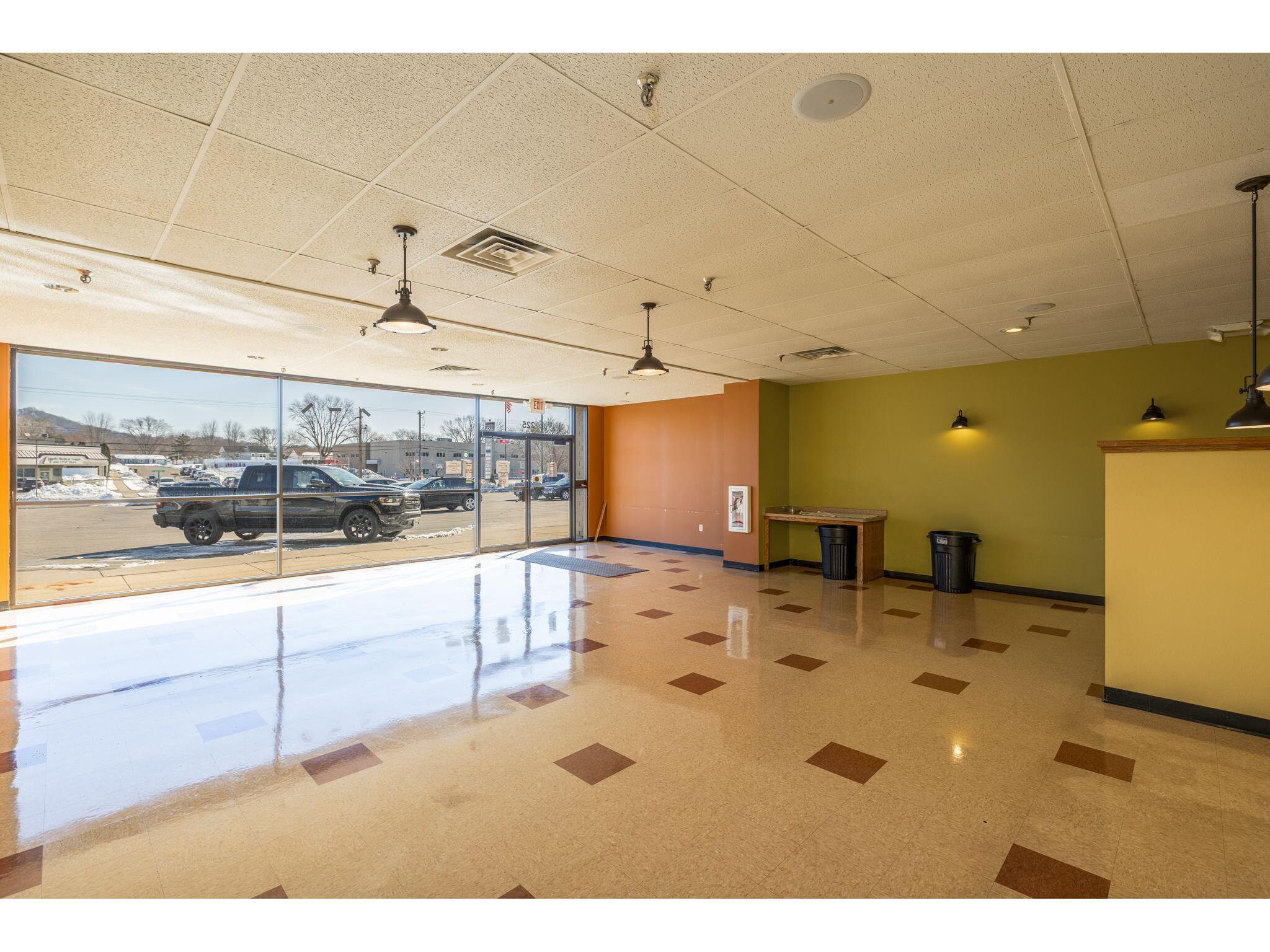 225 Sand Lake Onalaska WI 54650 1951933 image2