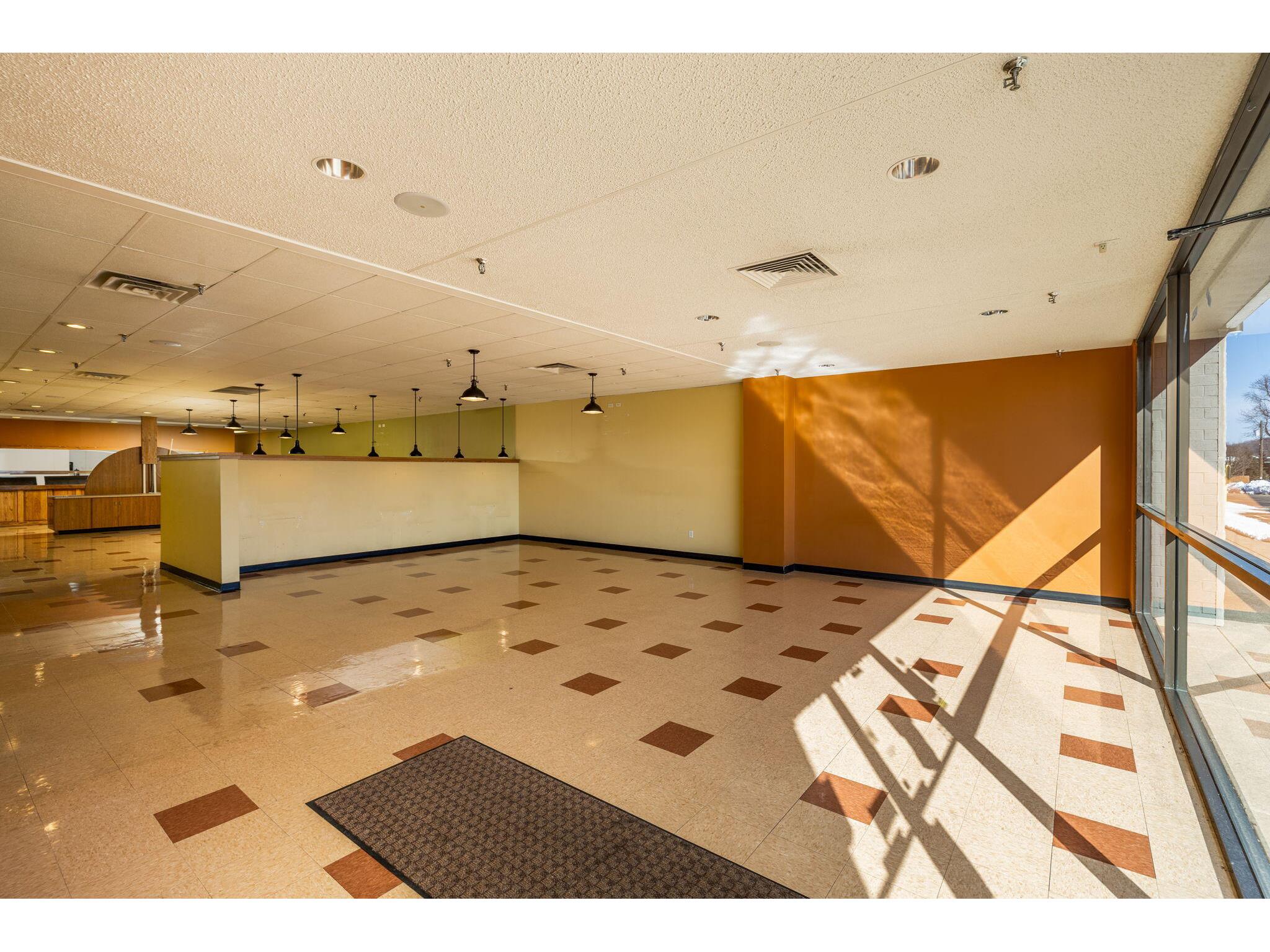 225 Sand Lake Onalaska WI 54650 1951933 image3