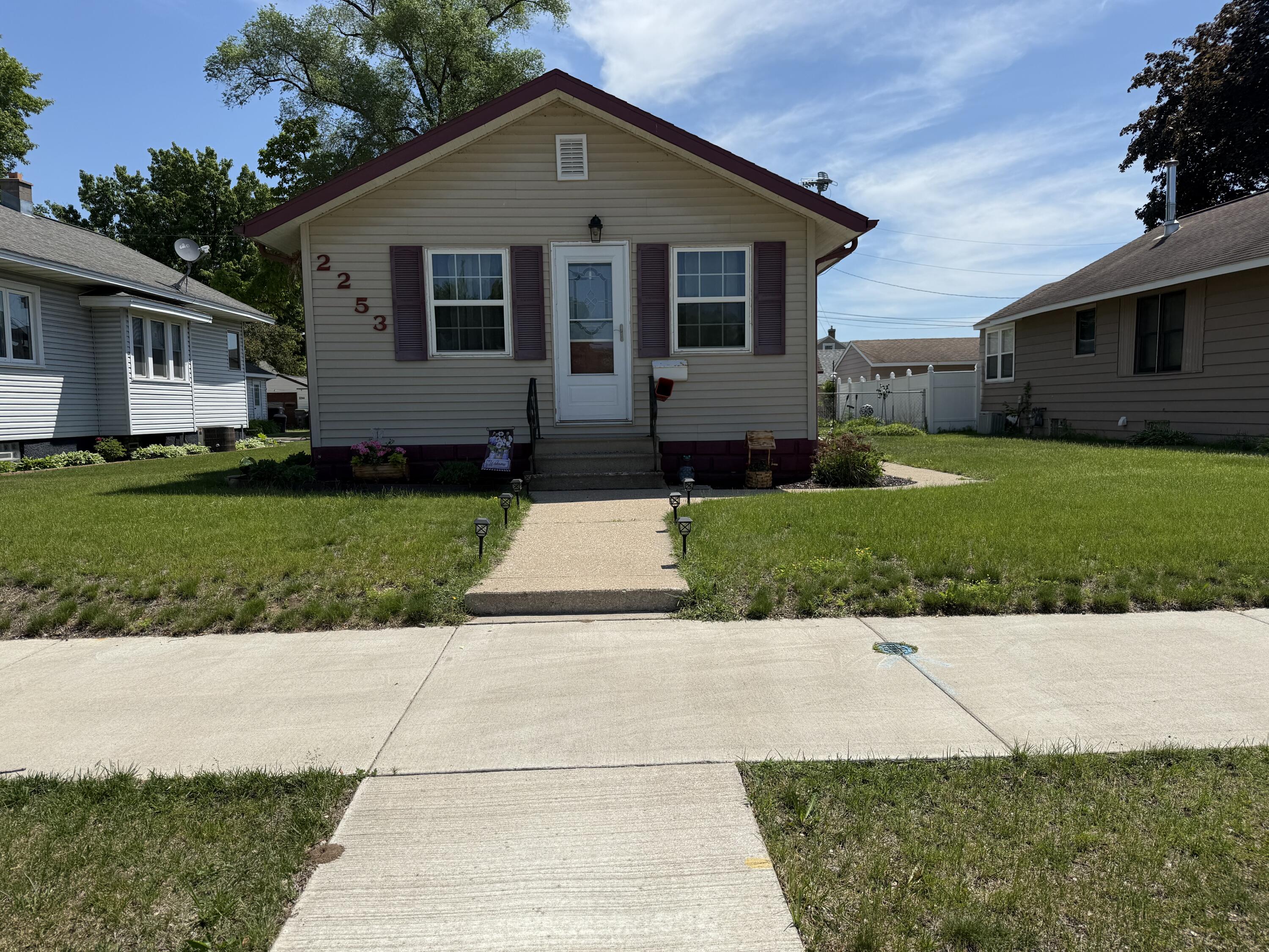 2253 14th La Crosse WI 54601 1964638 image3