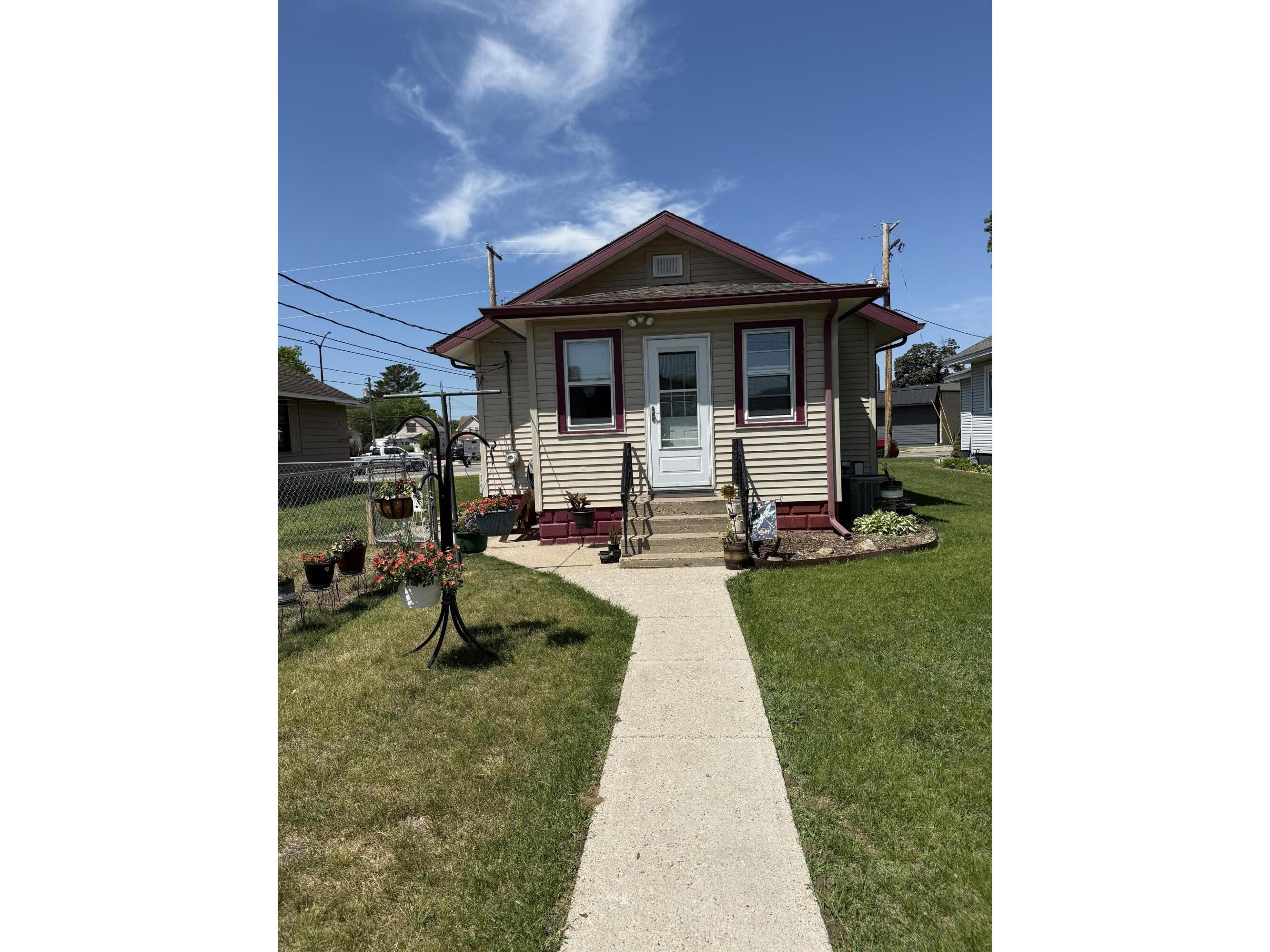 2253 14th La Crosse WI 54601 1964638 image5