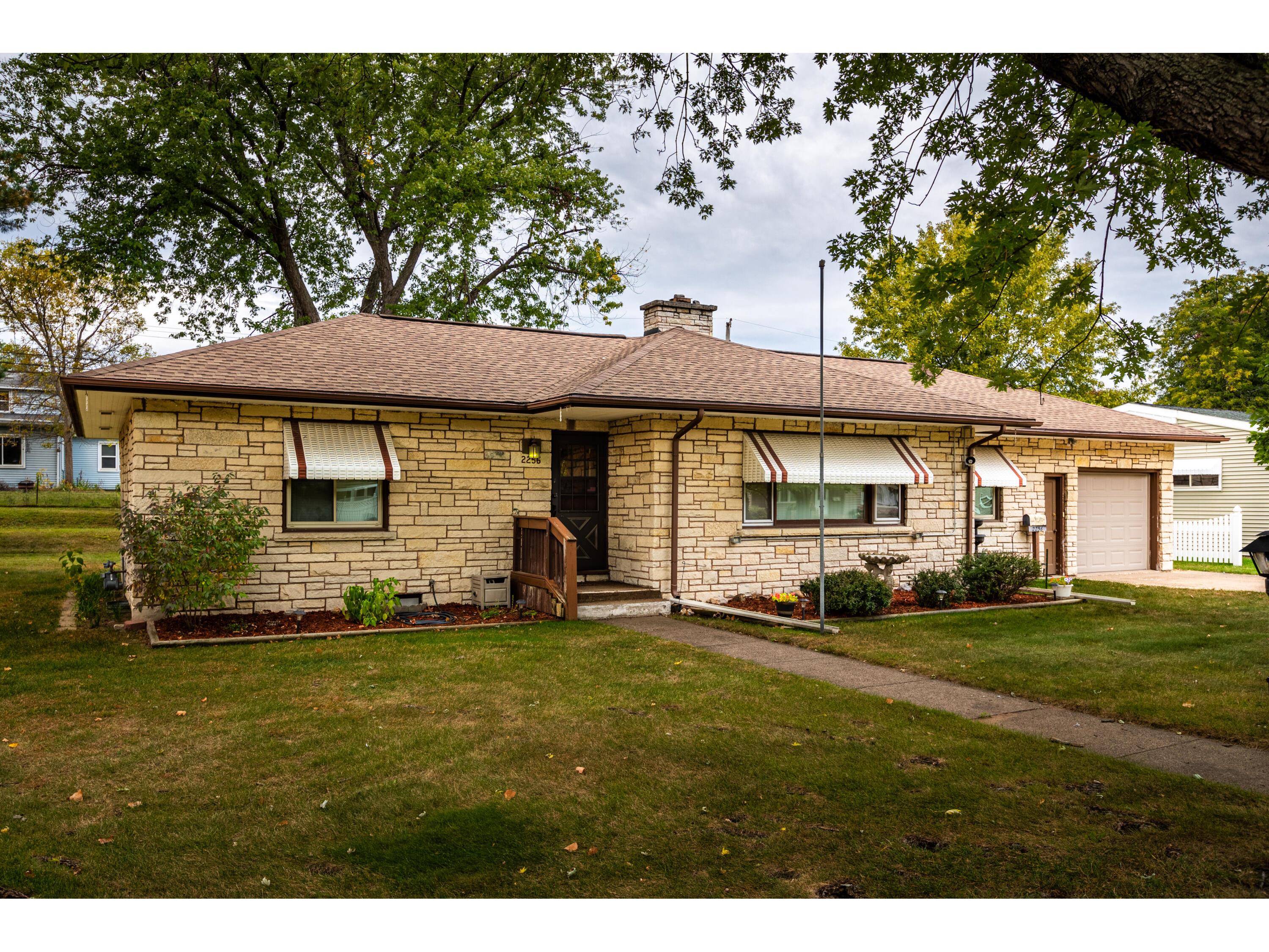 2256 Sisson Dr, La Crosse, WI, 54601 MLS 7408929 Edina Realty