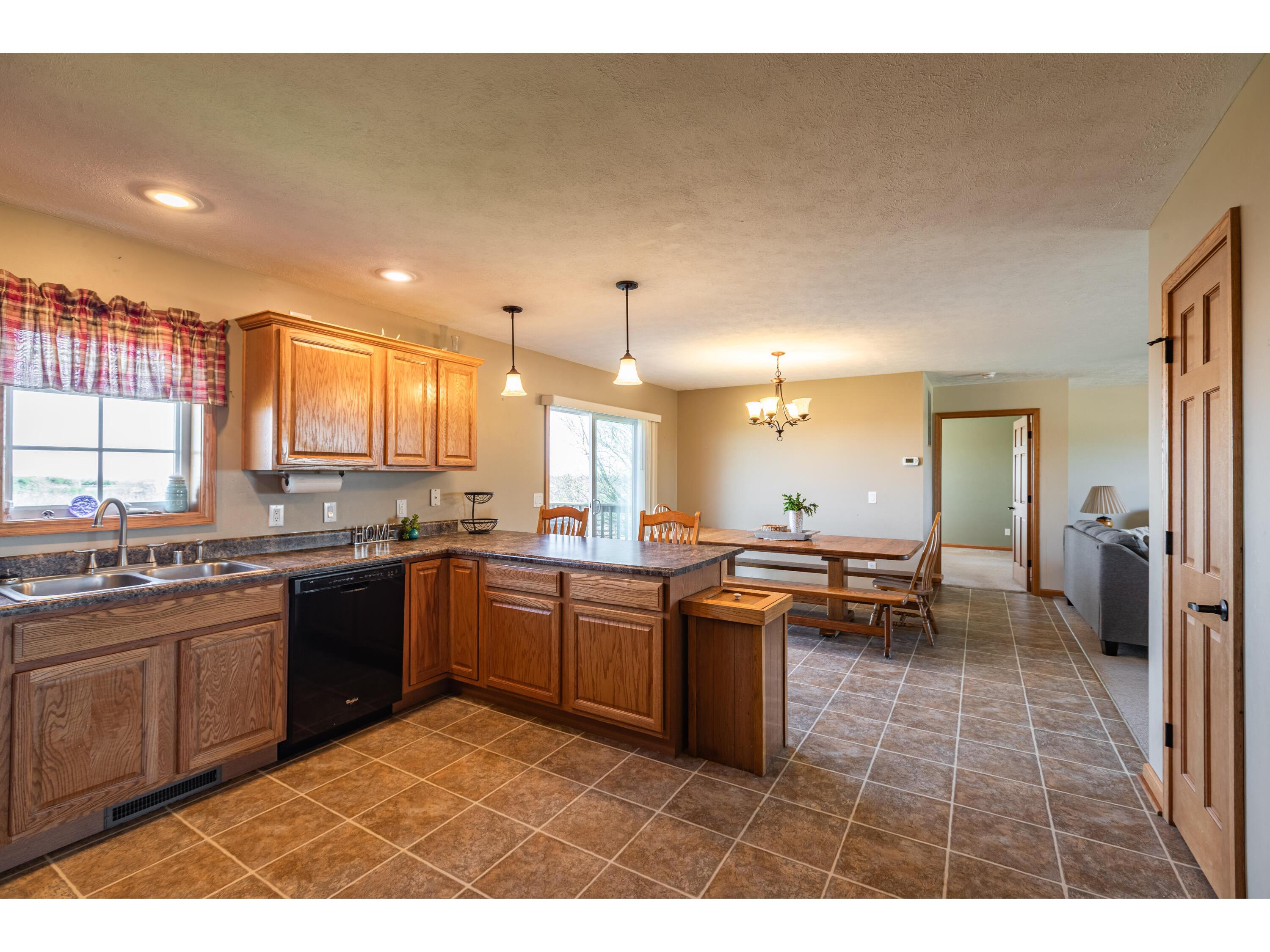 226 Main Seneca WI 54654 1958361 image11