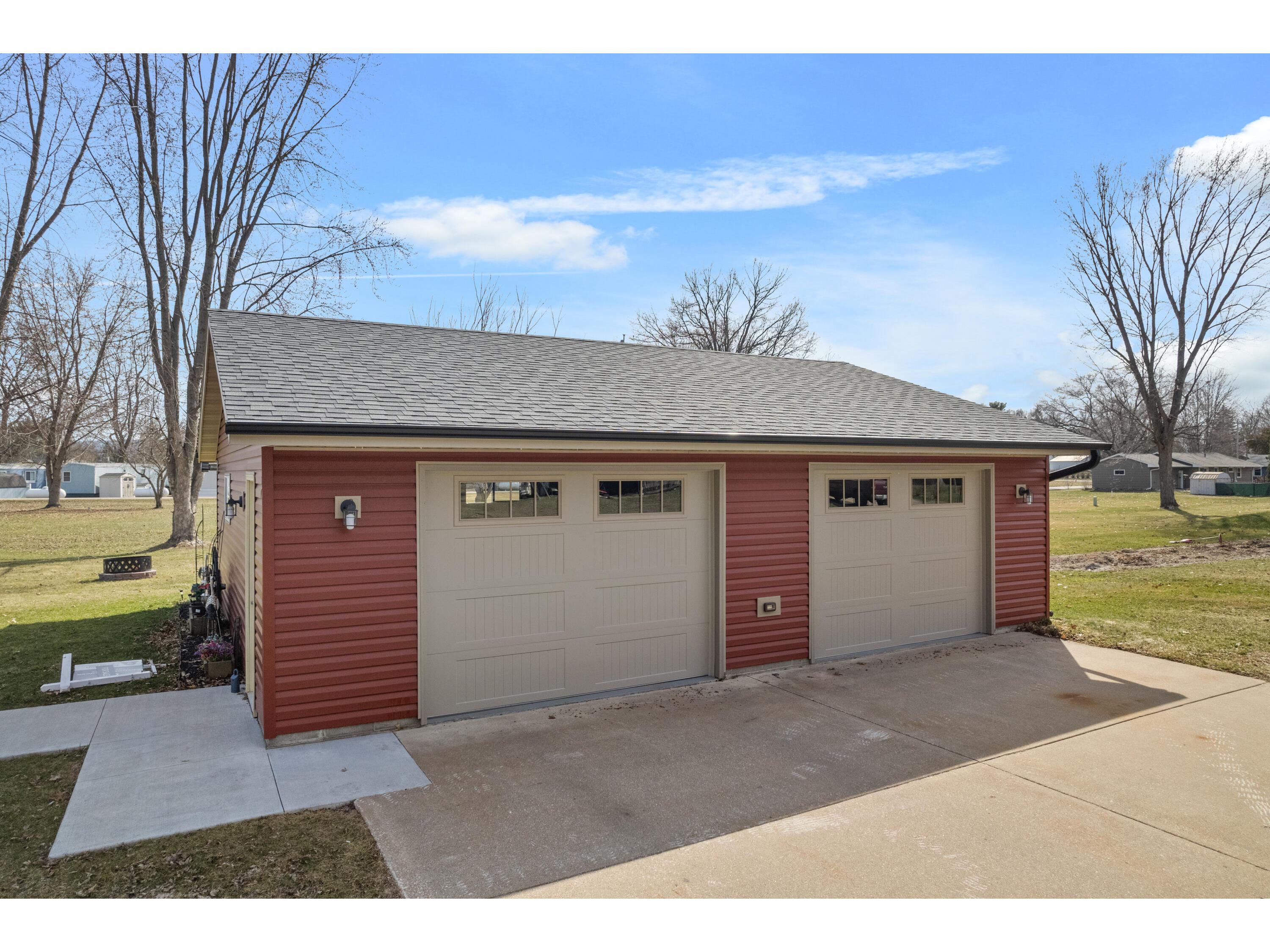 226 S Herman Buffalo City WI 54622 1955849 image19