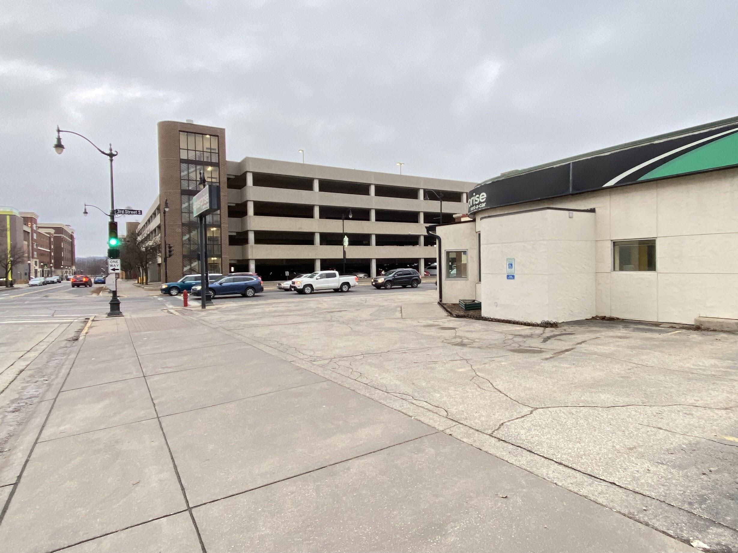 227 3rd La Crosse WI 54601 1951124 image4