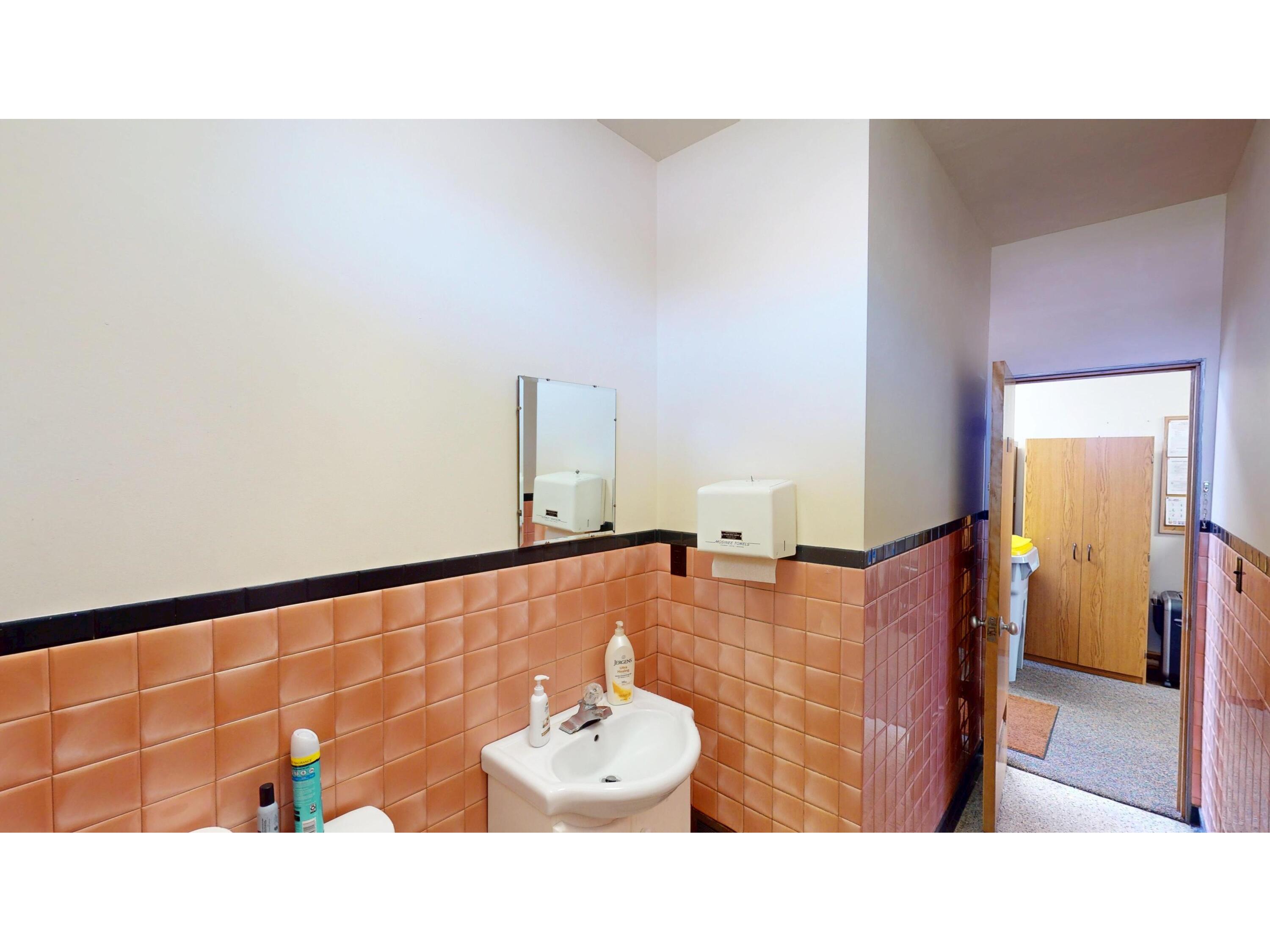 22766 S Main Ettrick WI 54627 1925397 image33