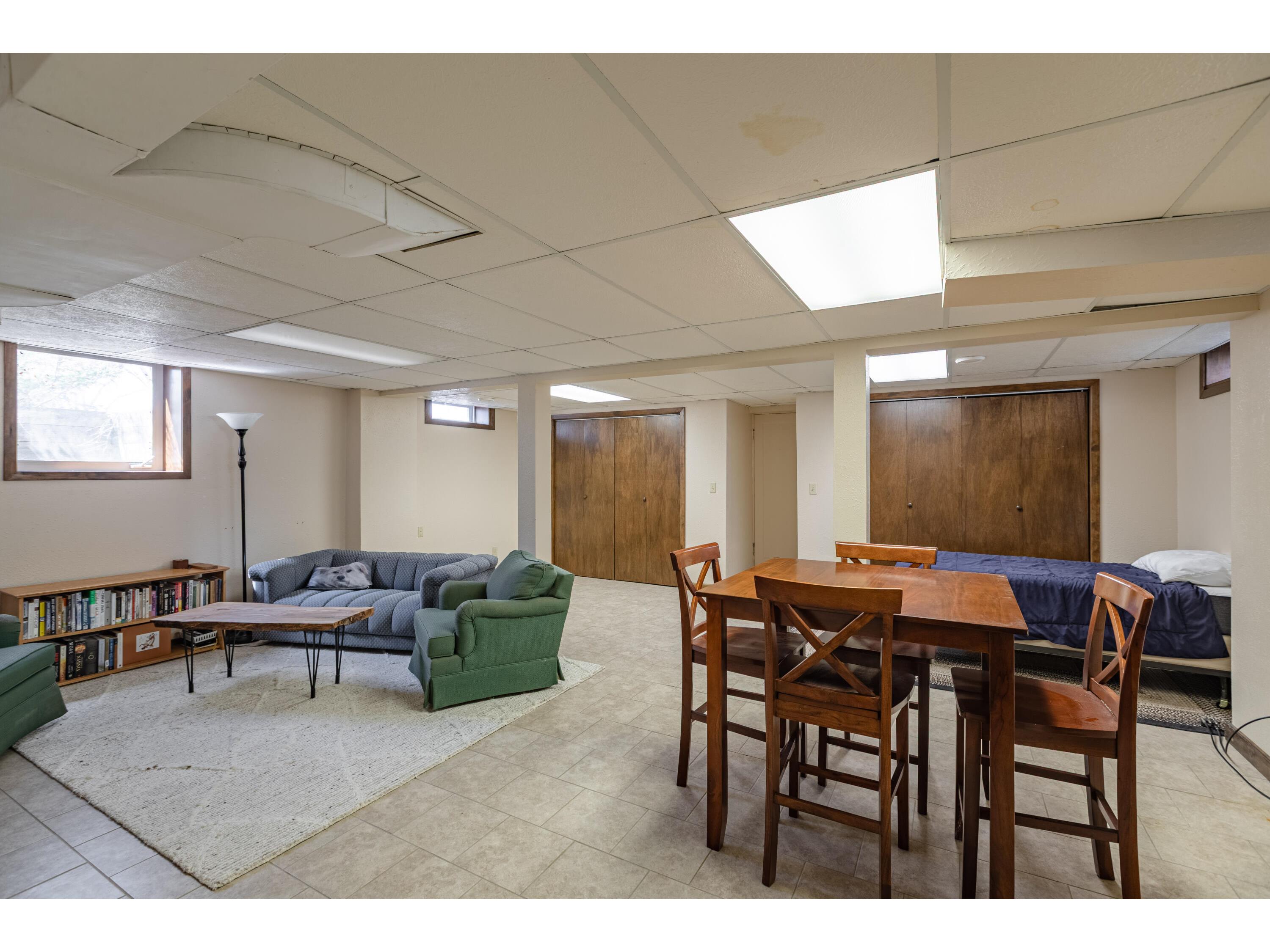 2302 Market La Crosse WI 54601 1958092 image17
