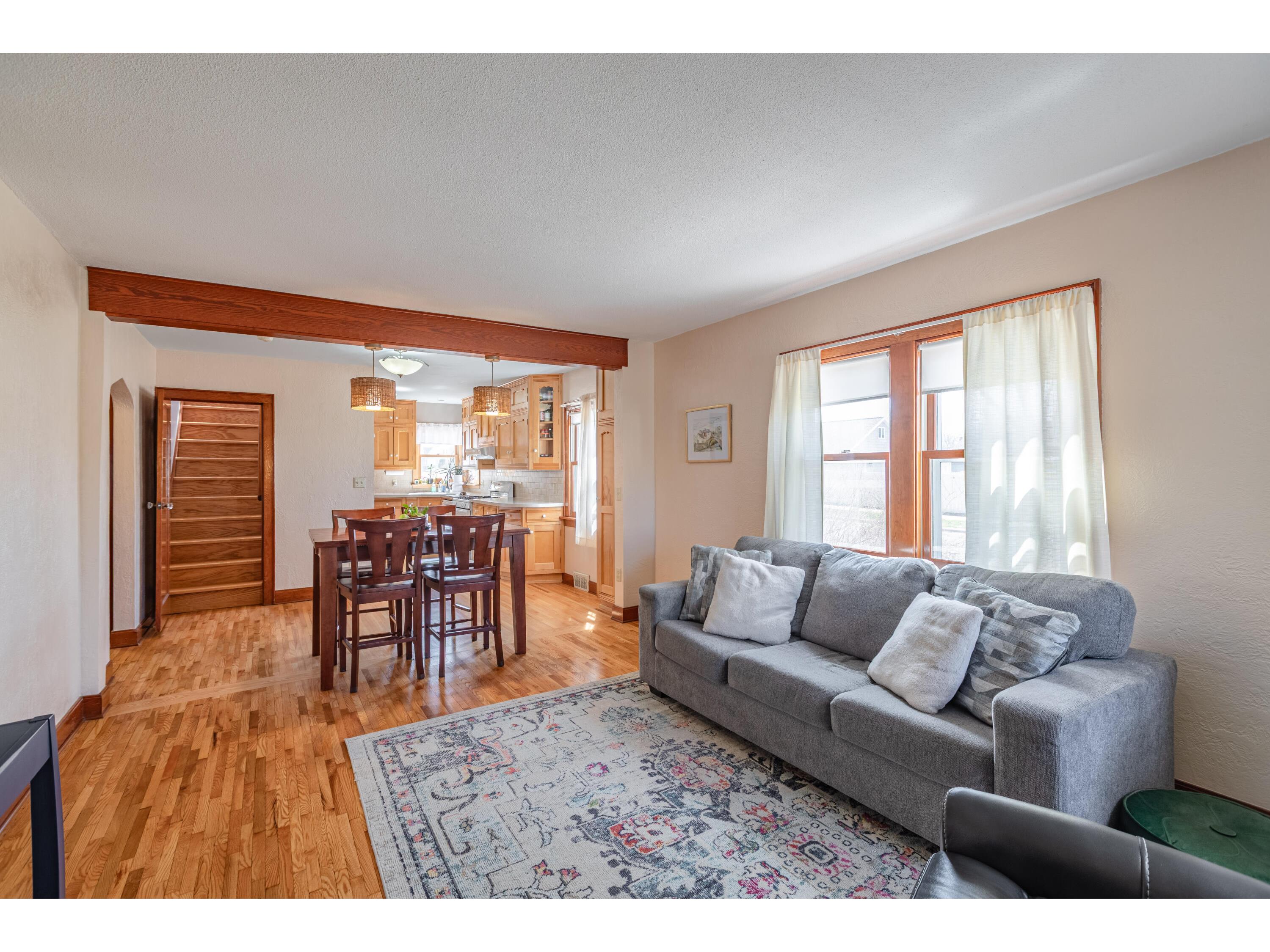 2302 Market La Crosse WI 54601 1958092 image2