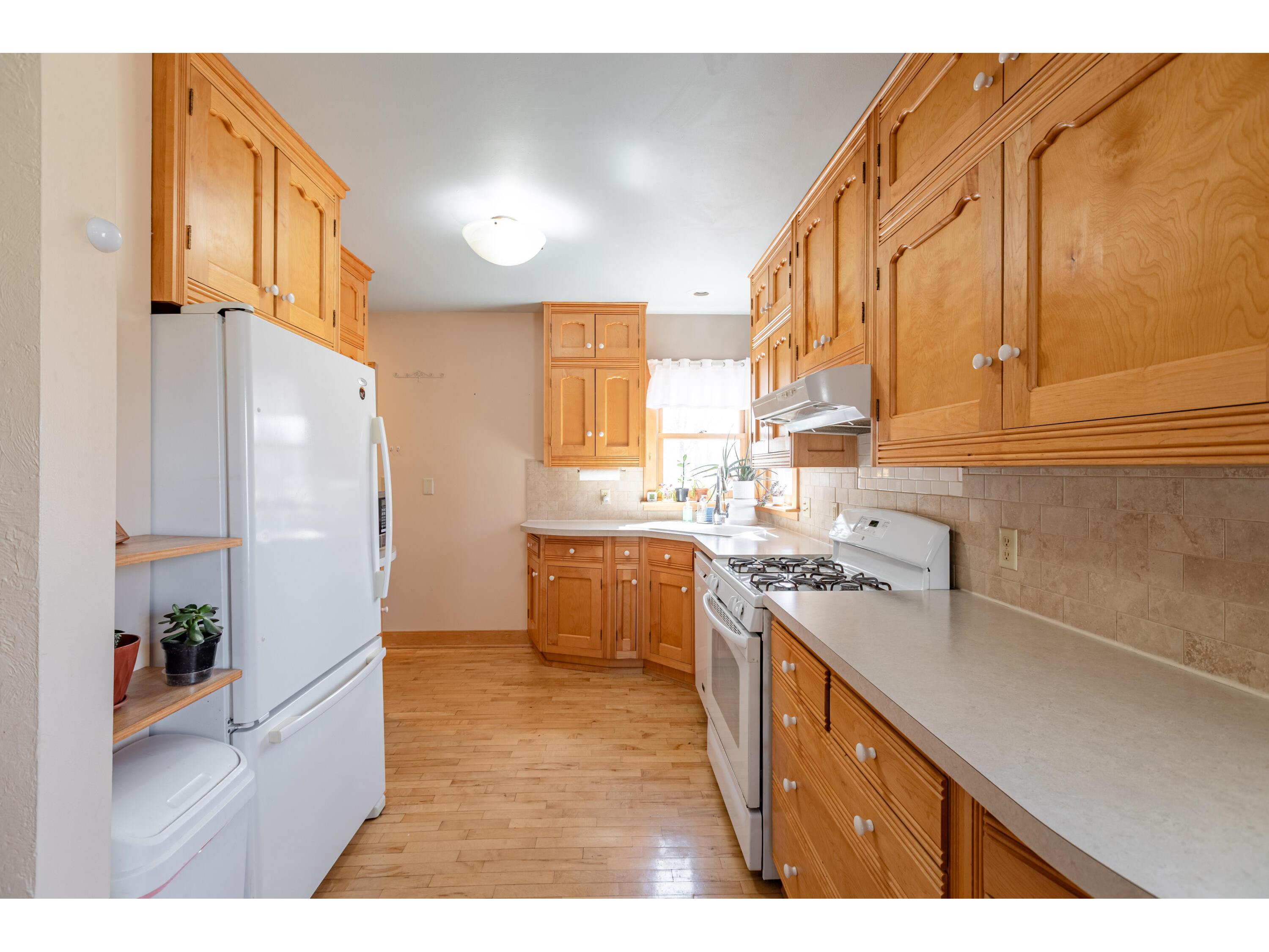 2302 Market La Crosse WI 54601 1958092 image5