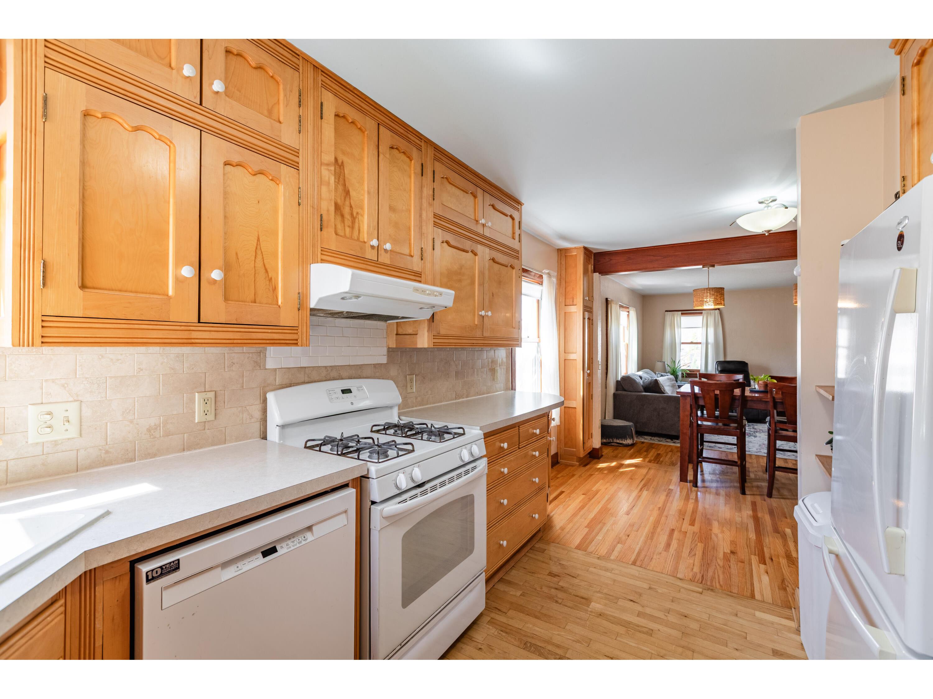 2302 Market La Crosse WI 54601 1958092 image6