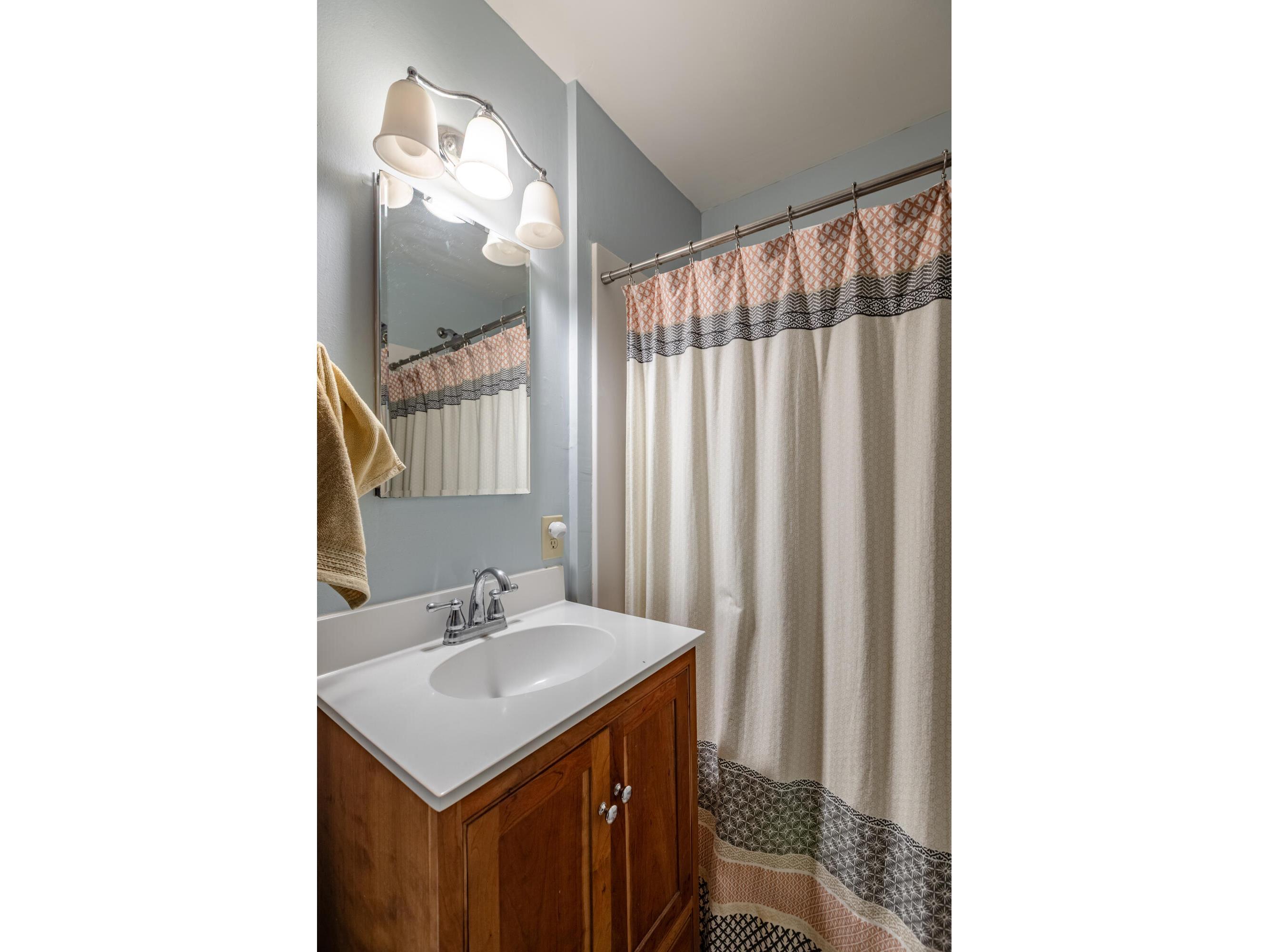 2302 Market La Crosse WI 54601 1958092 image9