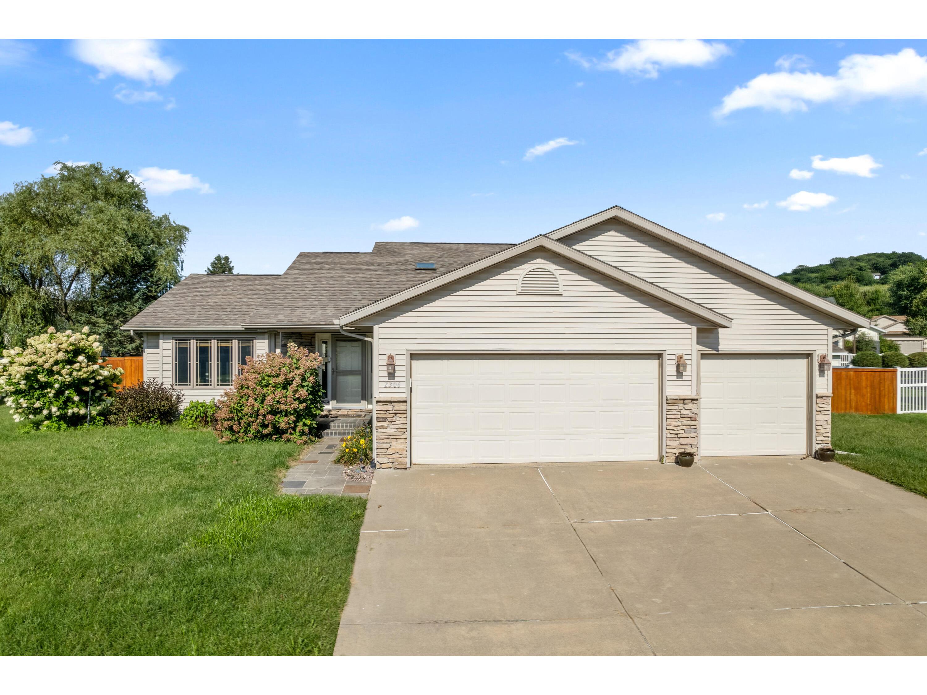 2306 Sandside Onalaska WI 54650 1935650 image1