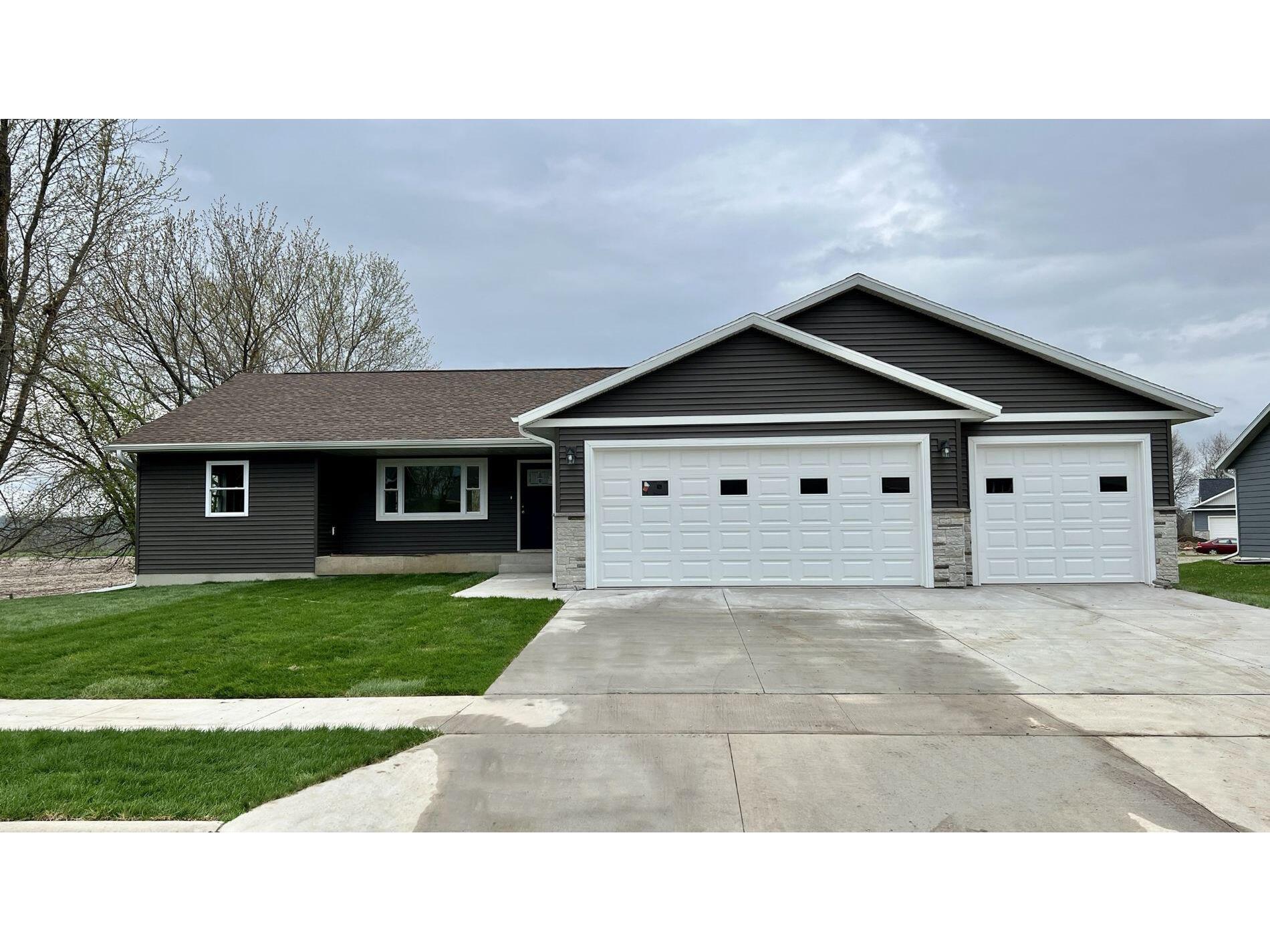 2310 John Leis Bangor WI 54614 1828806 image1