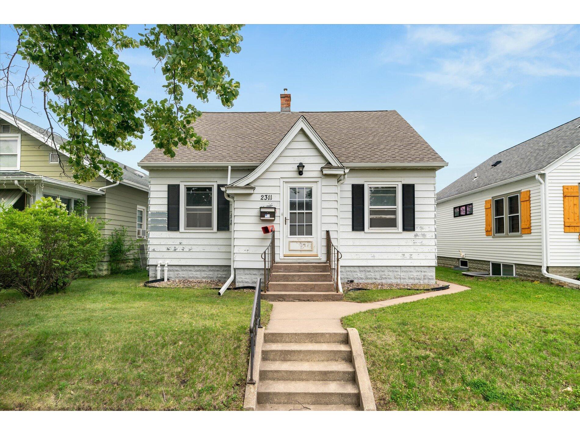 2311 Market La Crosse WI 54601 1880149 image1