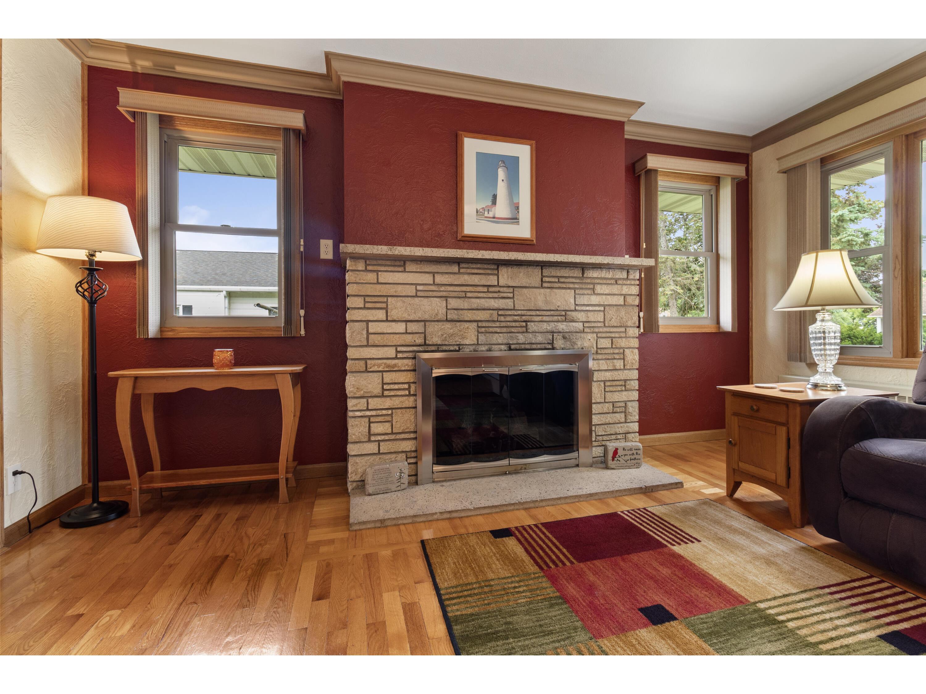 2321 Johnson La Crosse WI 54601 1968935 image14