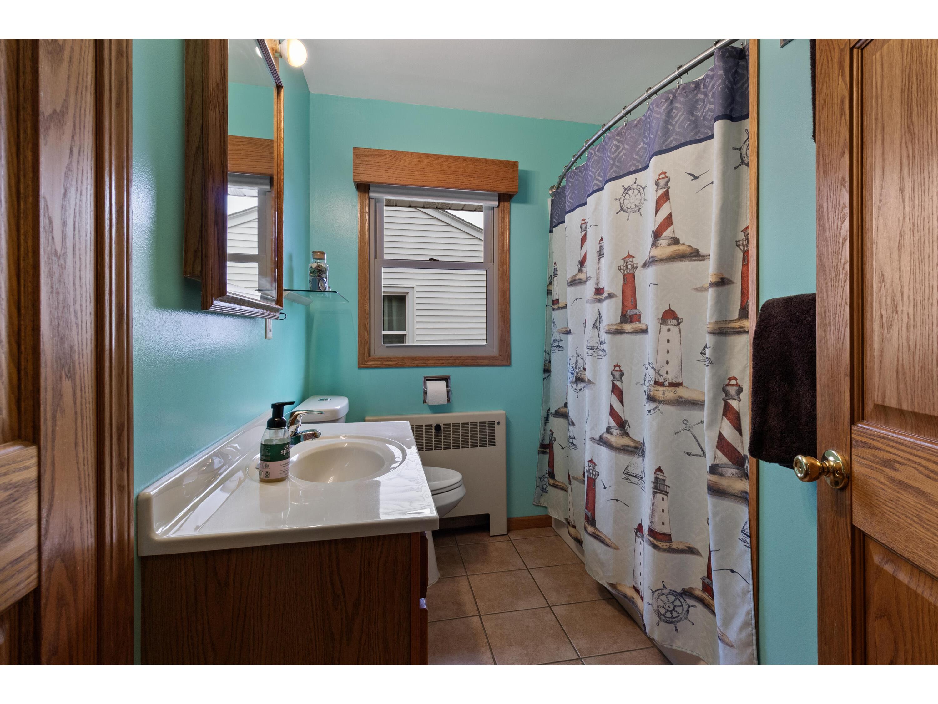 2321 Johnson La Crosse WI 54601 1968935 image16