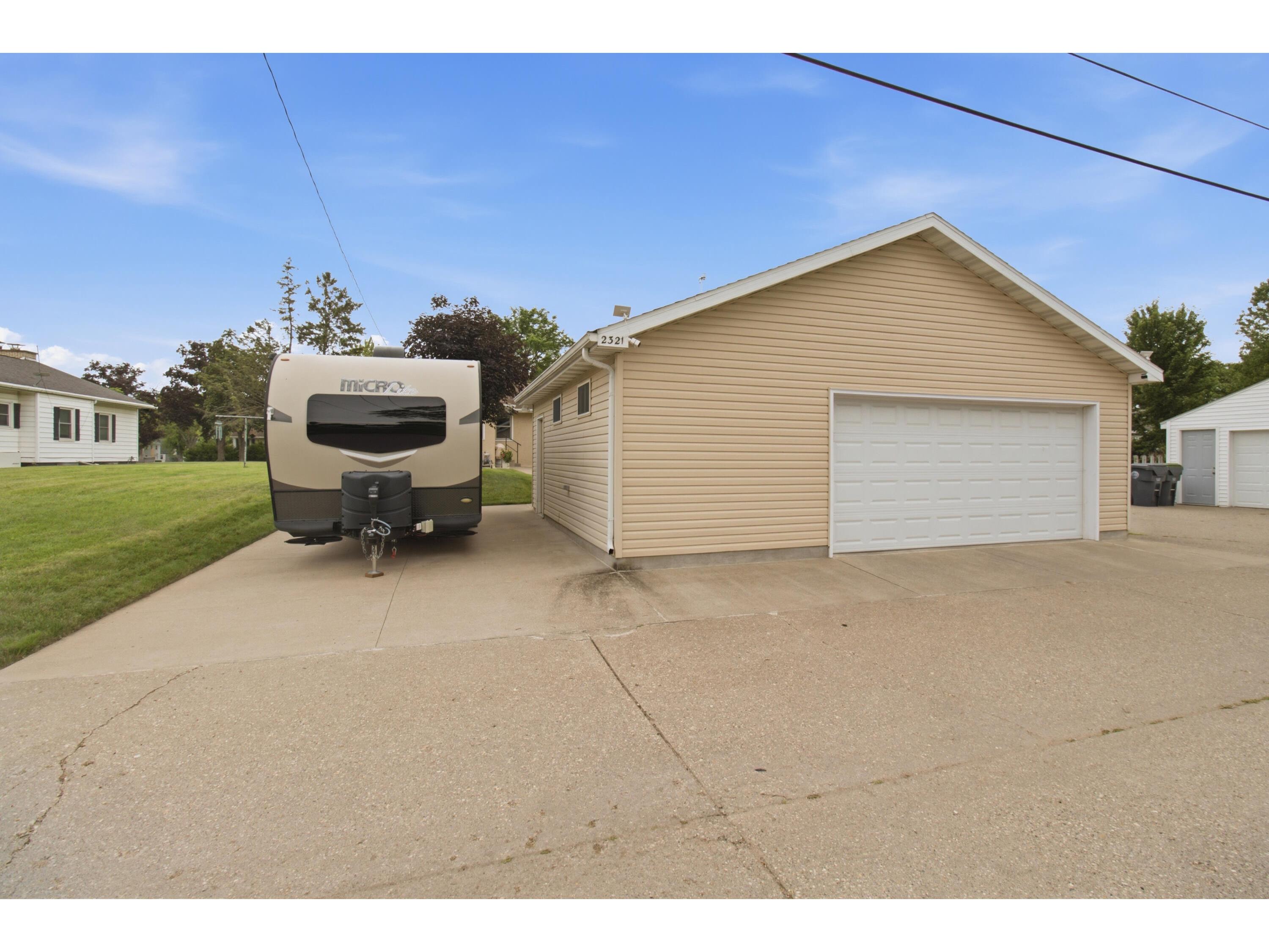 2321 Johnson La Crosse WI 54601 1968935 image30