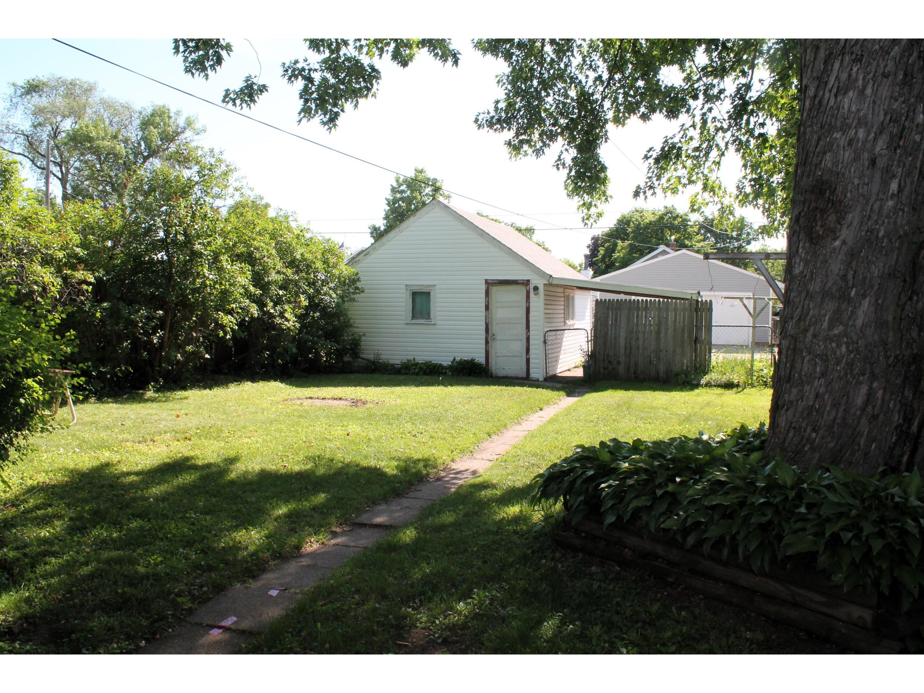 2322 Wood La Crosse WI 54603 1964076 image17