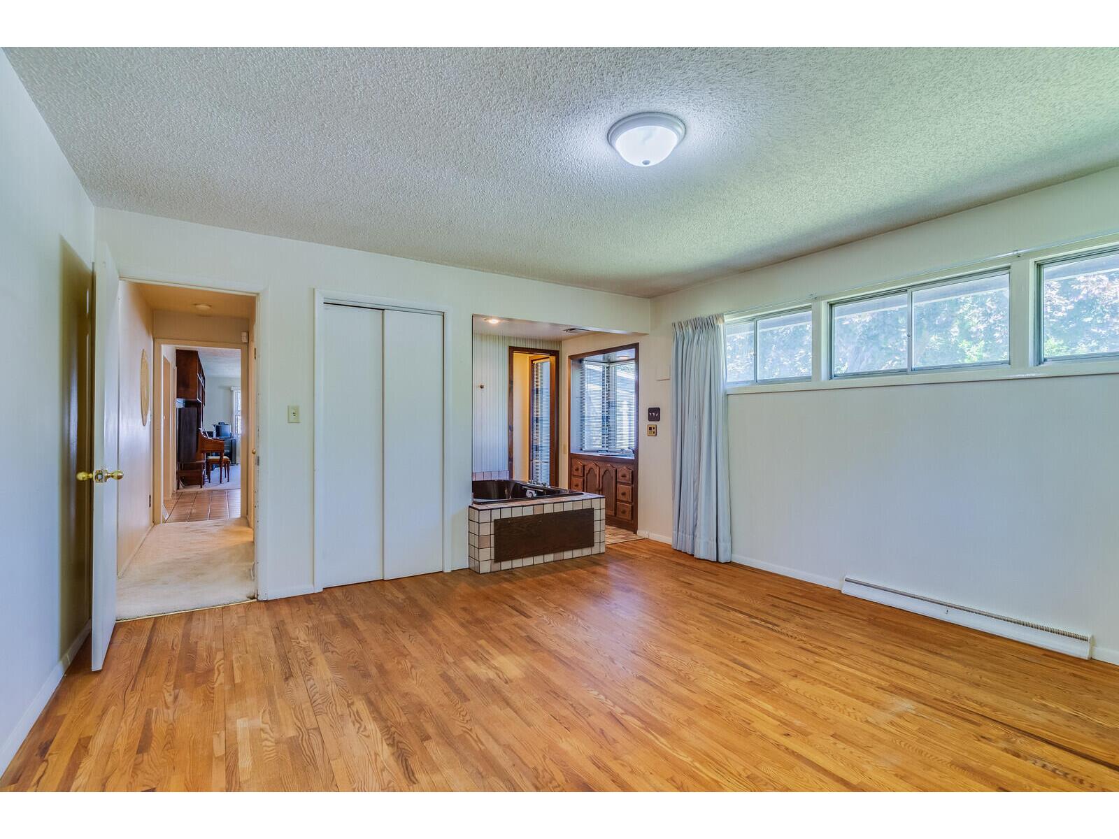 2329 23rd La Crosse WI 54601 1932706 image11