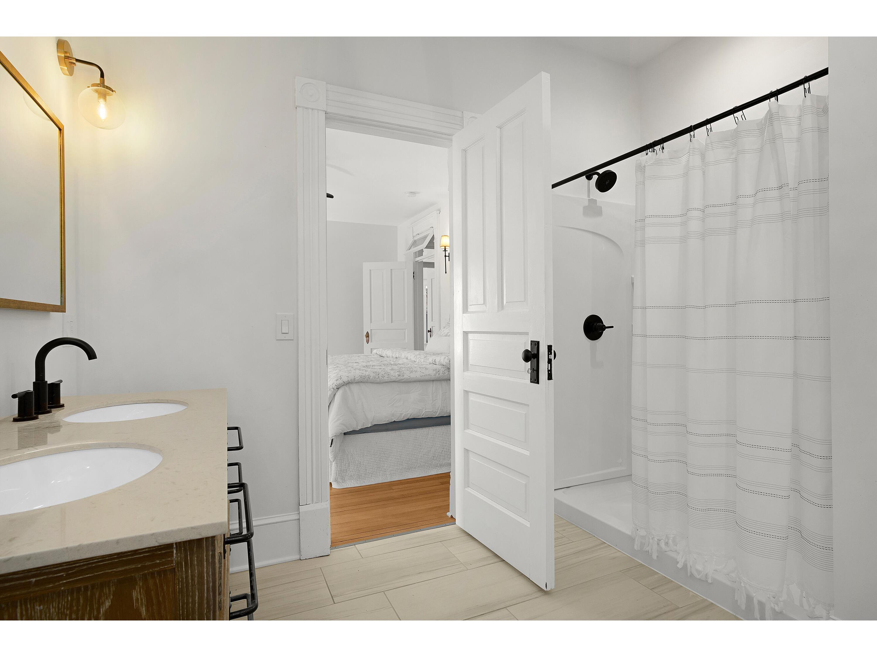 233 9th #235 La Crosse WI 54601 1913308 image18