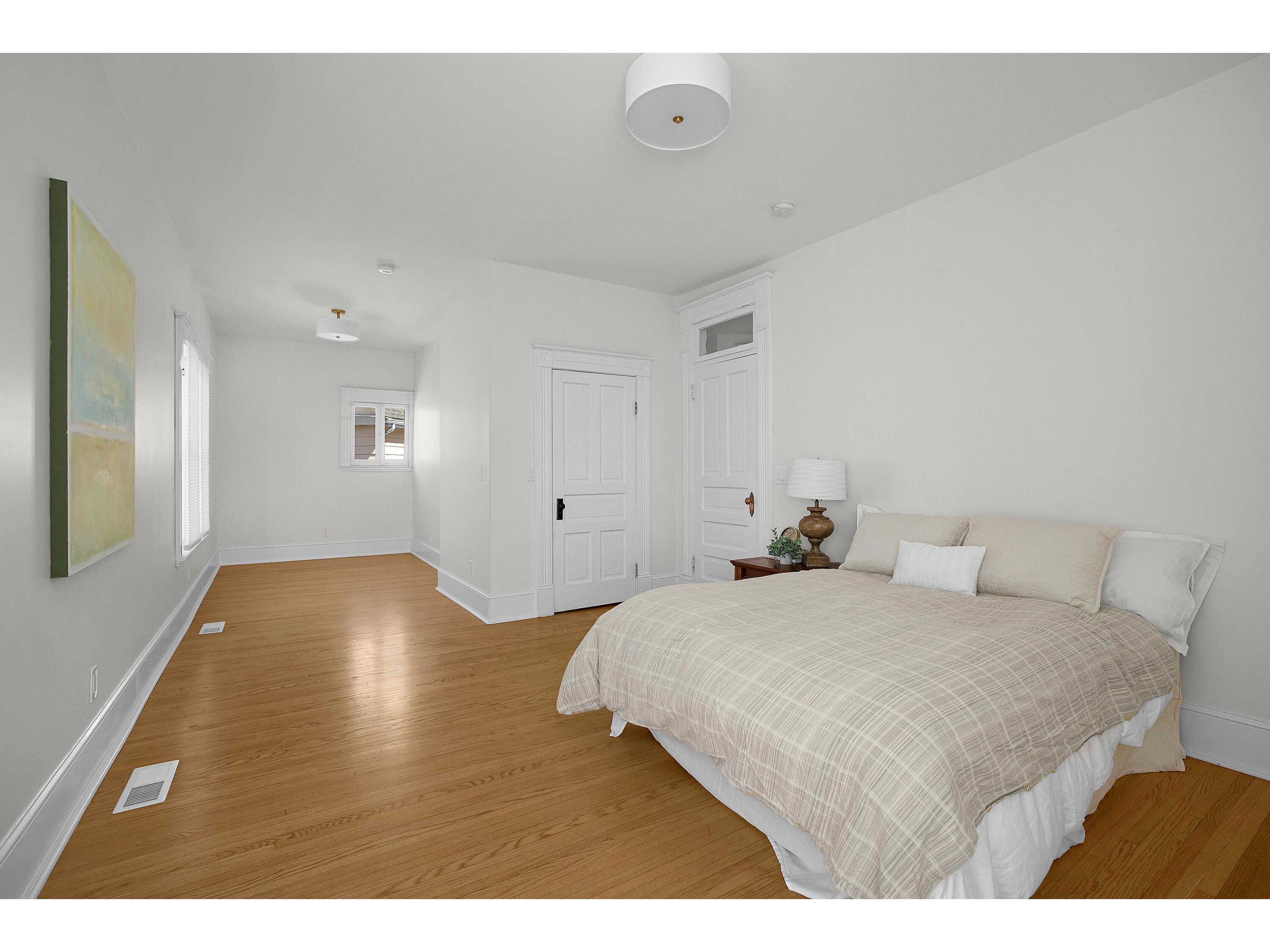 233 9th #235 La Crosse WI 54601 1913308 image22